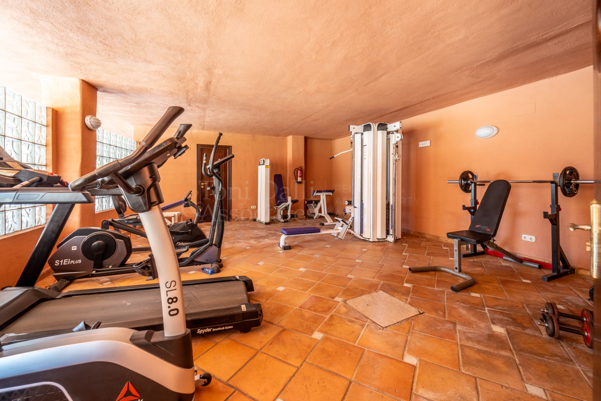 Apartment in Oasis de Marbella, Marbella