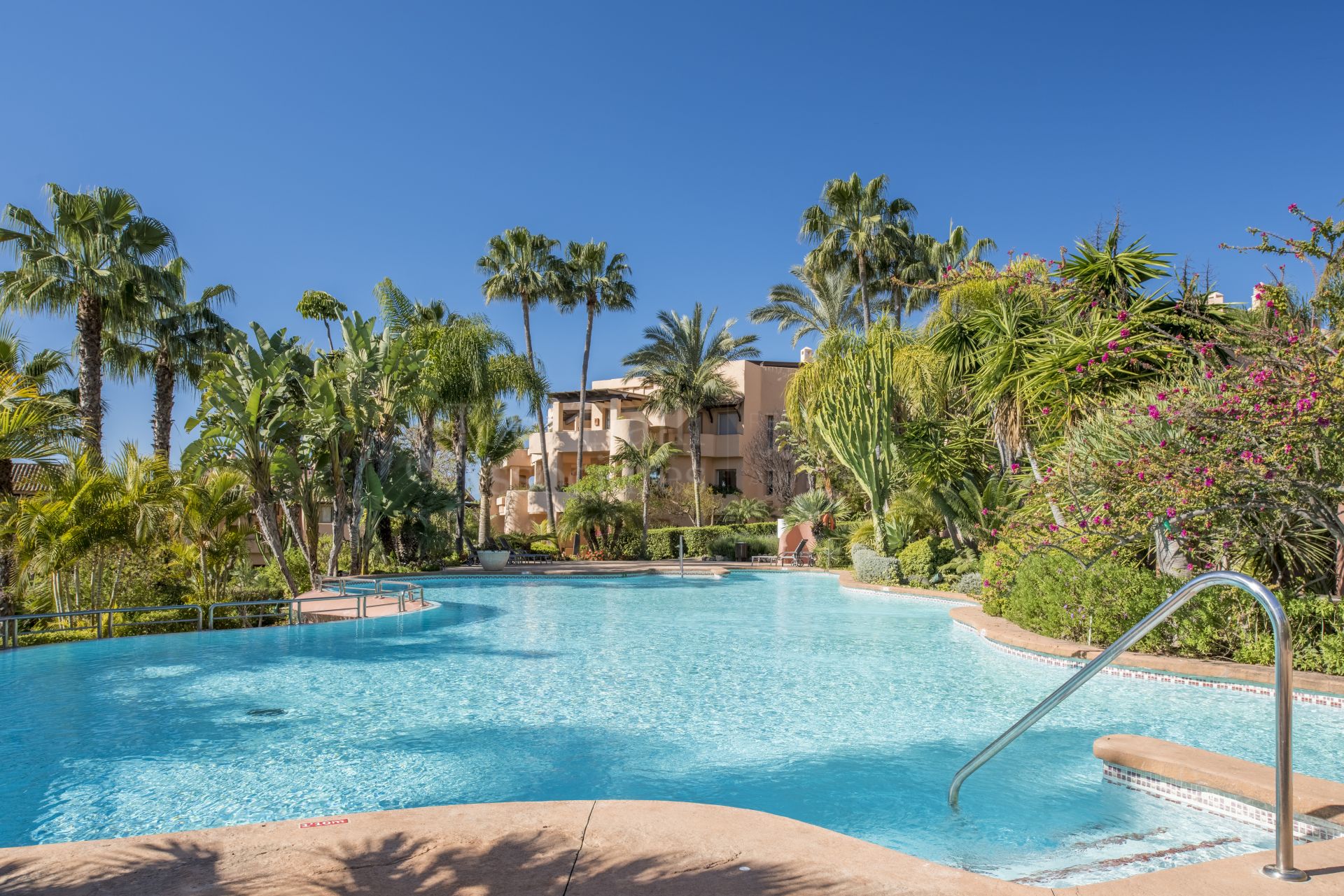 Ground Floor Apartment in Mansion Club, Marbella