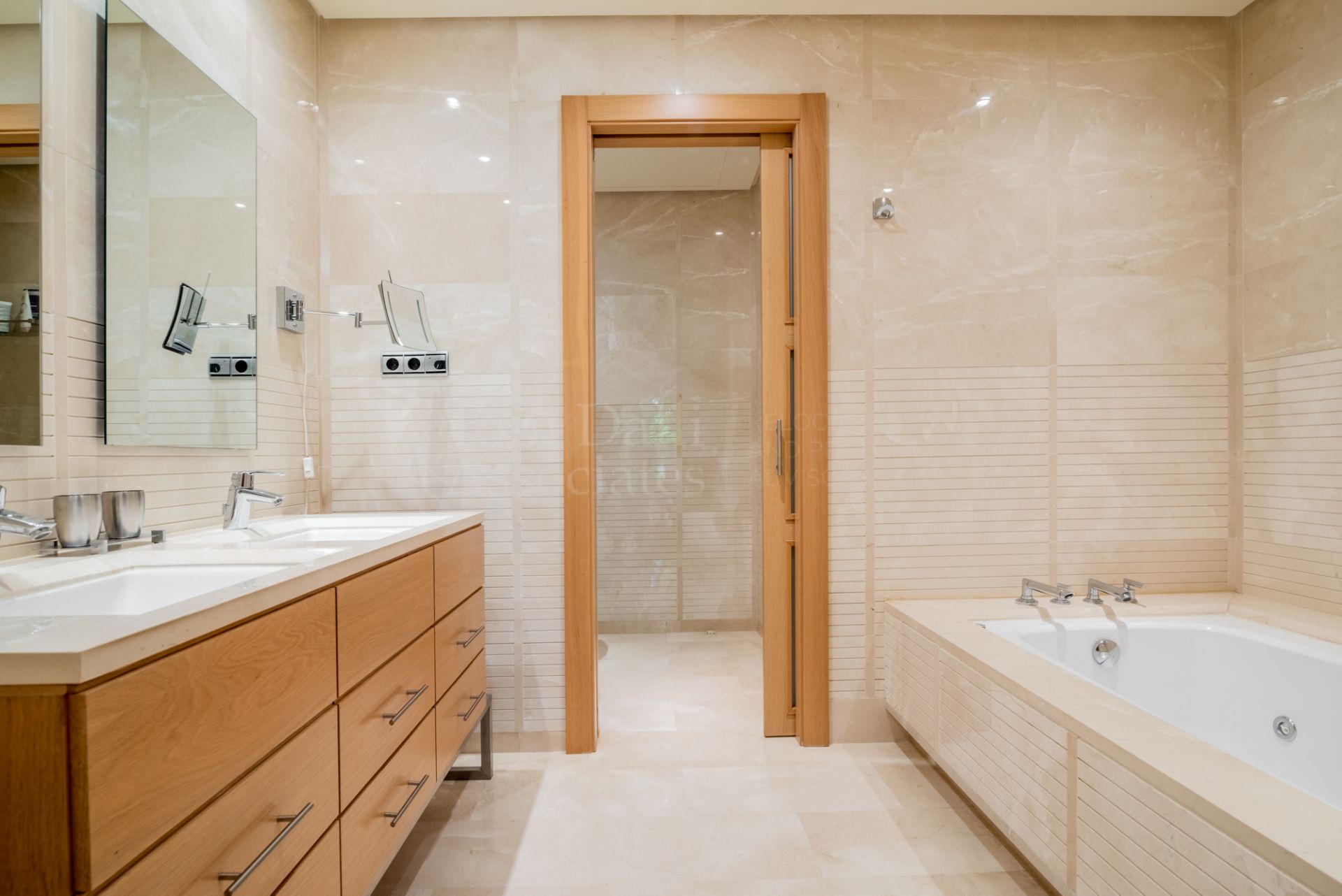Ground Floor Apartment in Mansion Club, Marbella