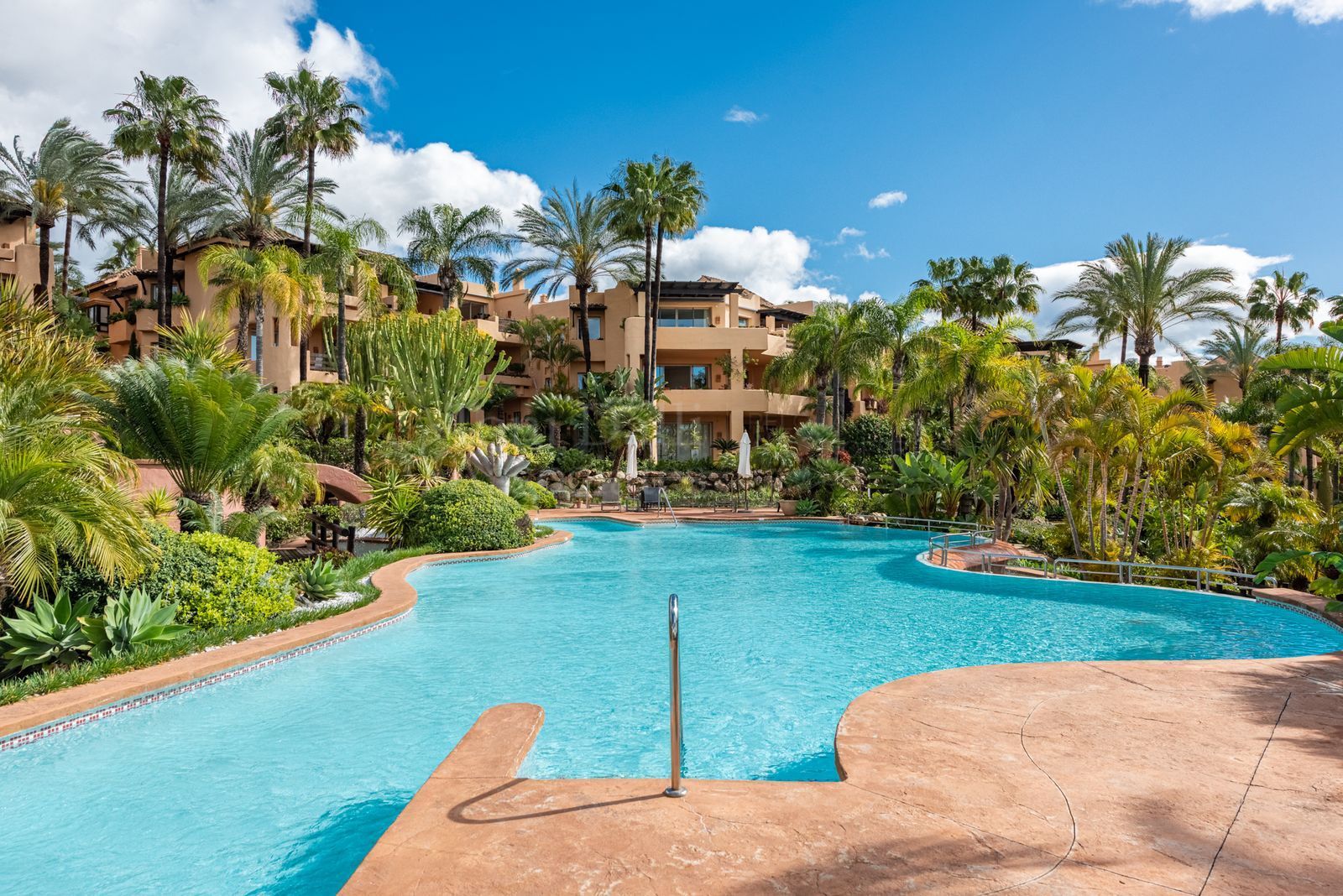 Ground Floor Apartment in Mansion Club, Marbella