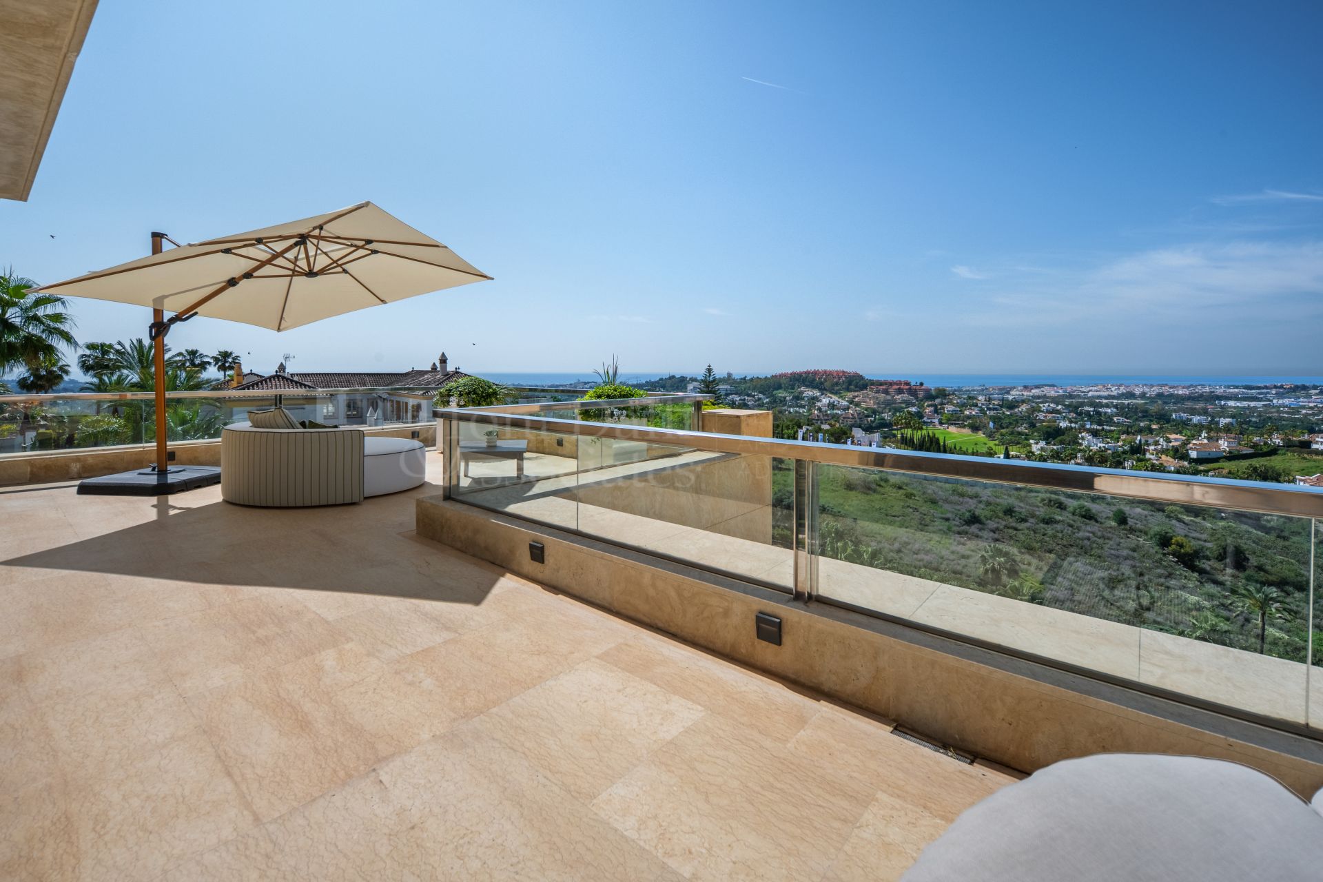 Duplex Penthouse in Nueva Andalucia, Marbella