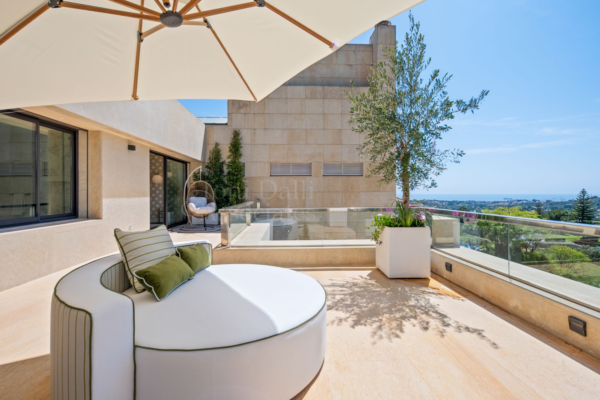 Duplex Penthouse in Nueva Andalucia, Marbella