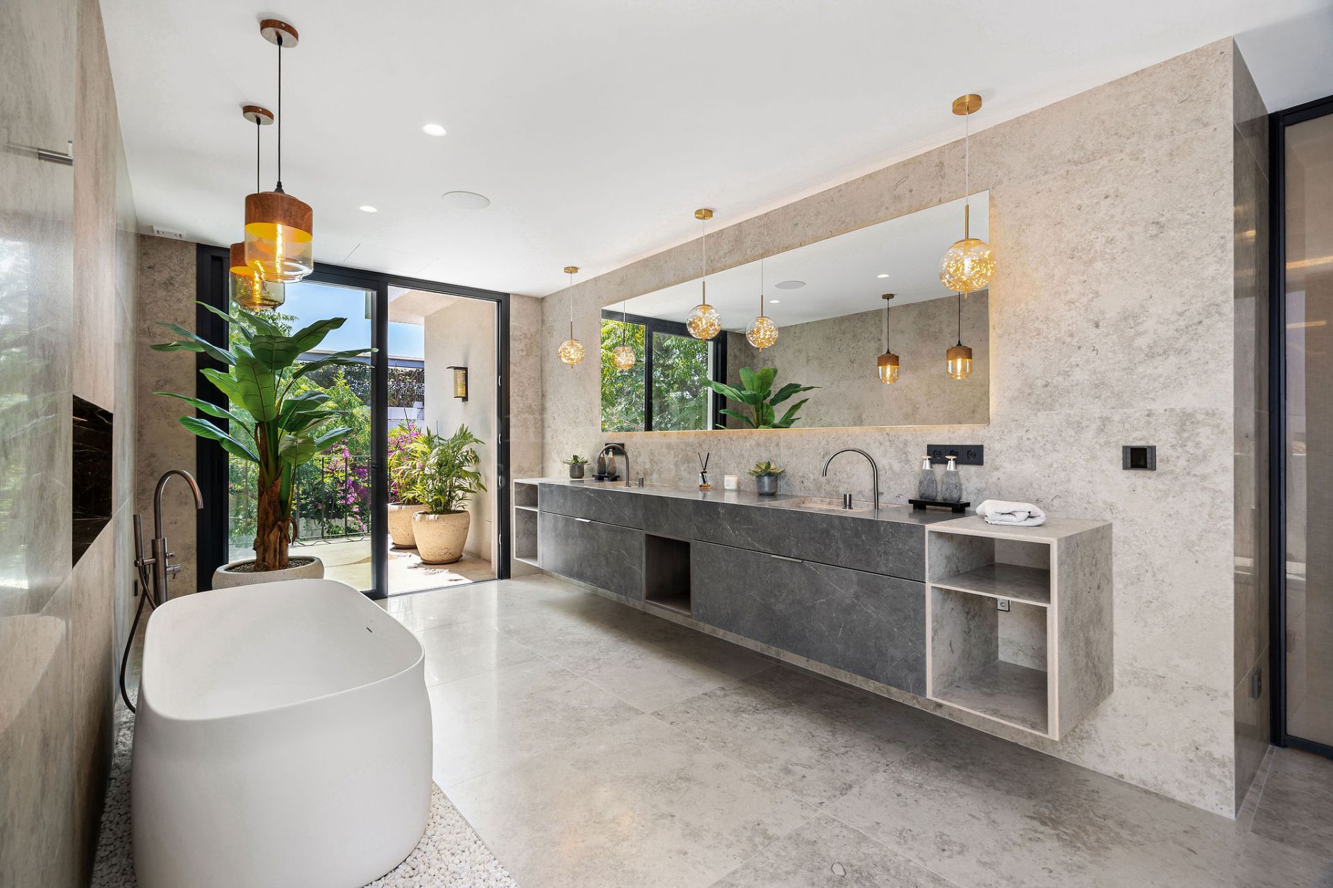 Villa in Marina Puente Romano, Marbella