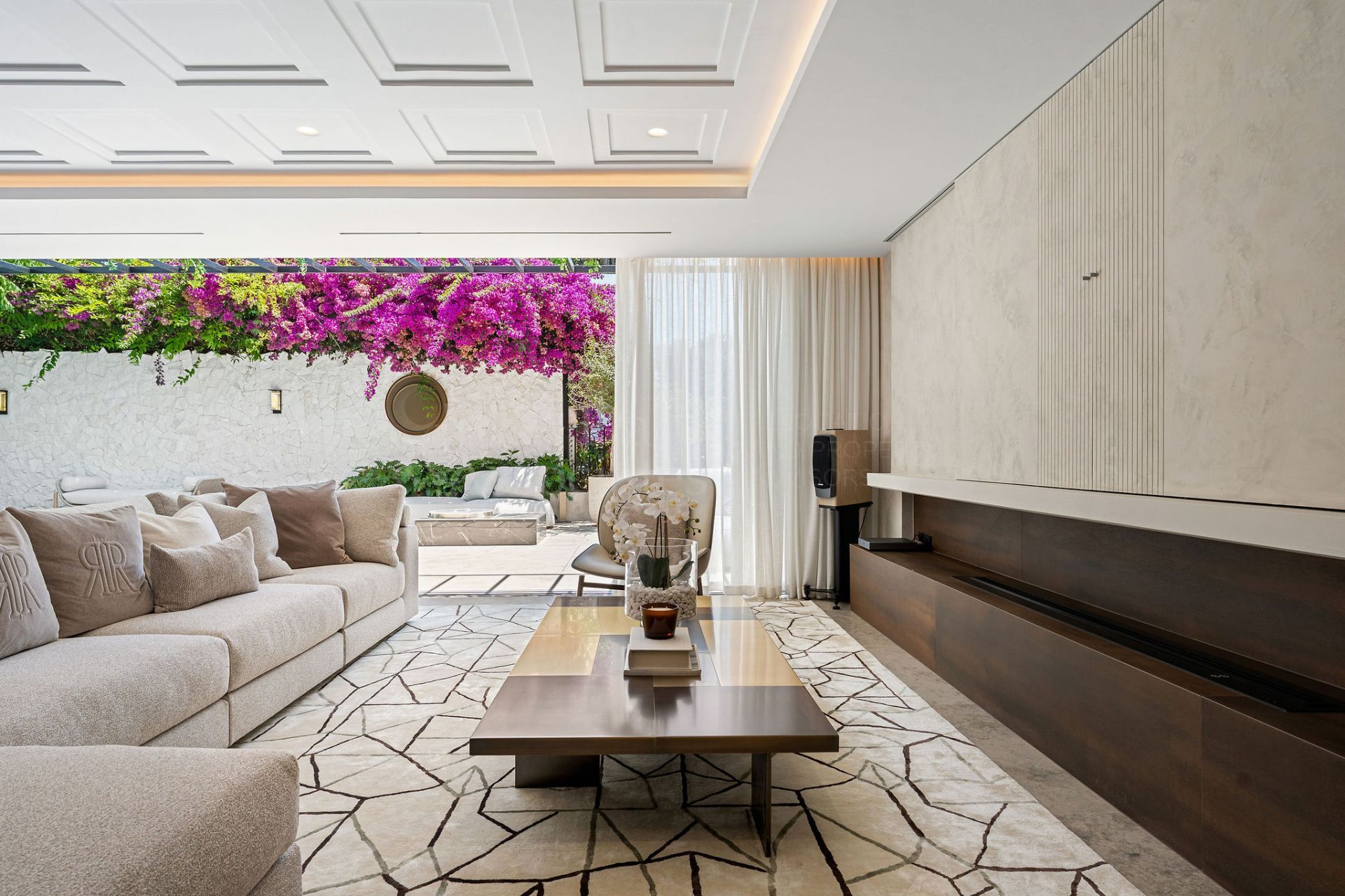 Villa in Marina Puente Romano, Marbella