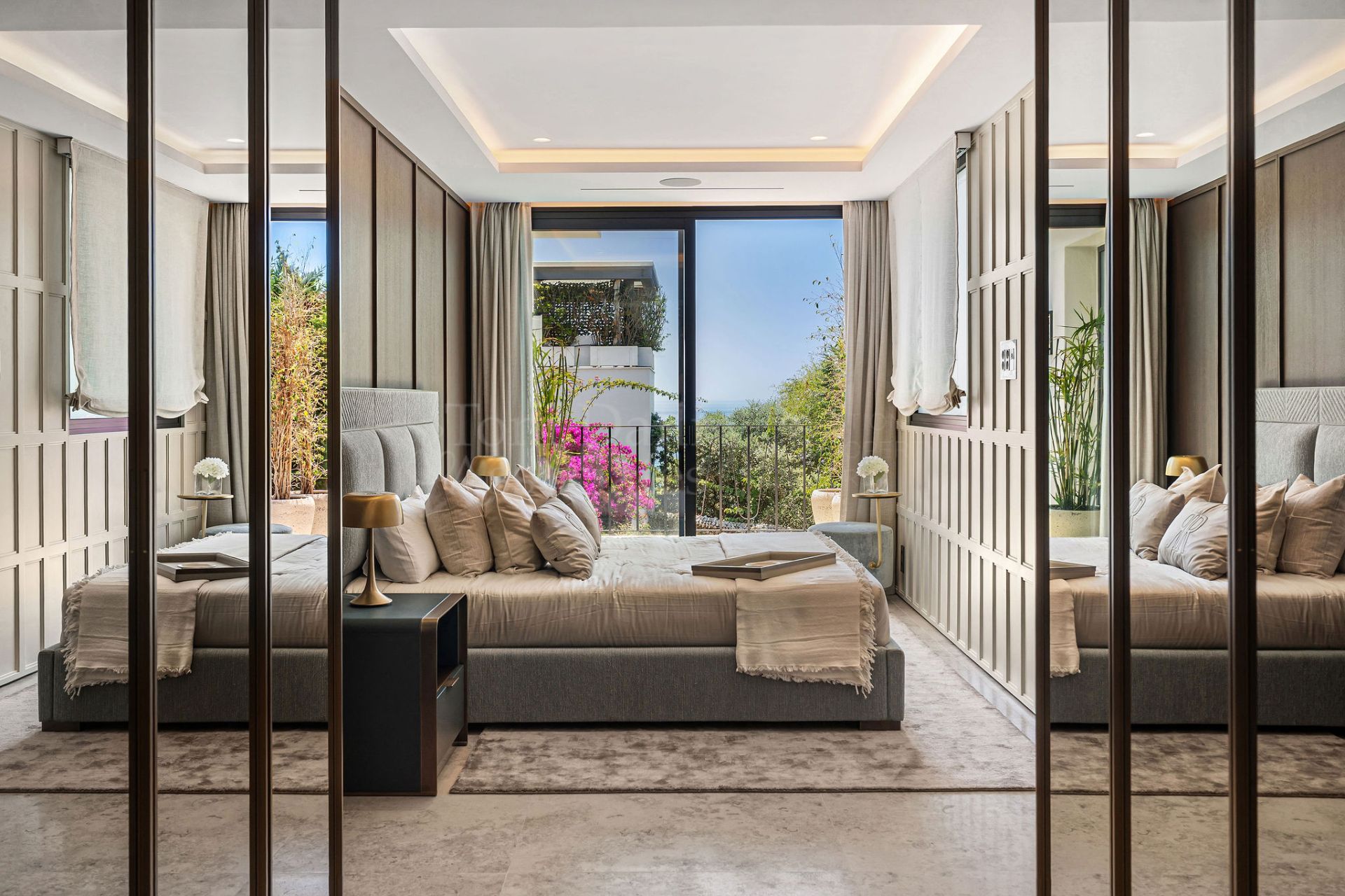 Villa in Marina Puente Romano, Marbella