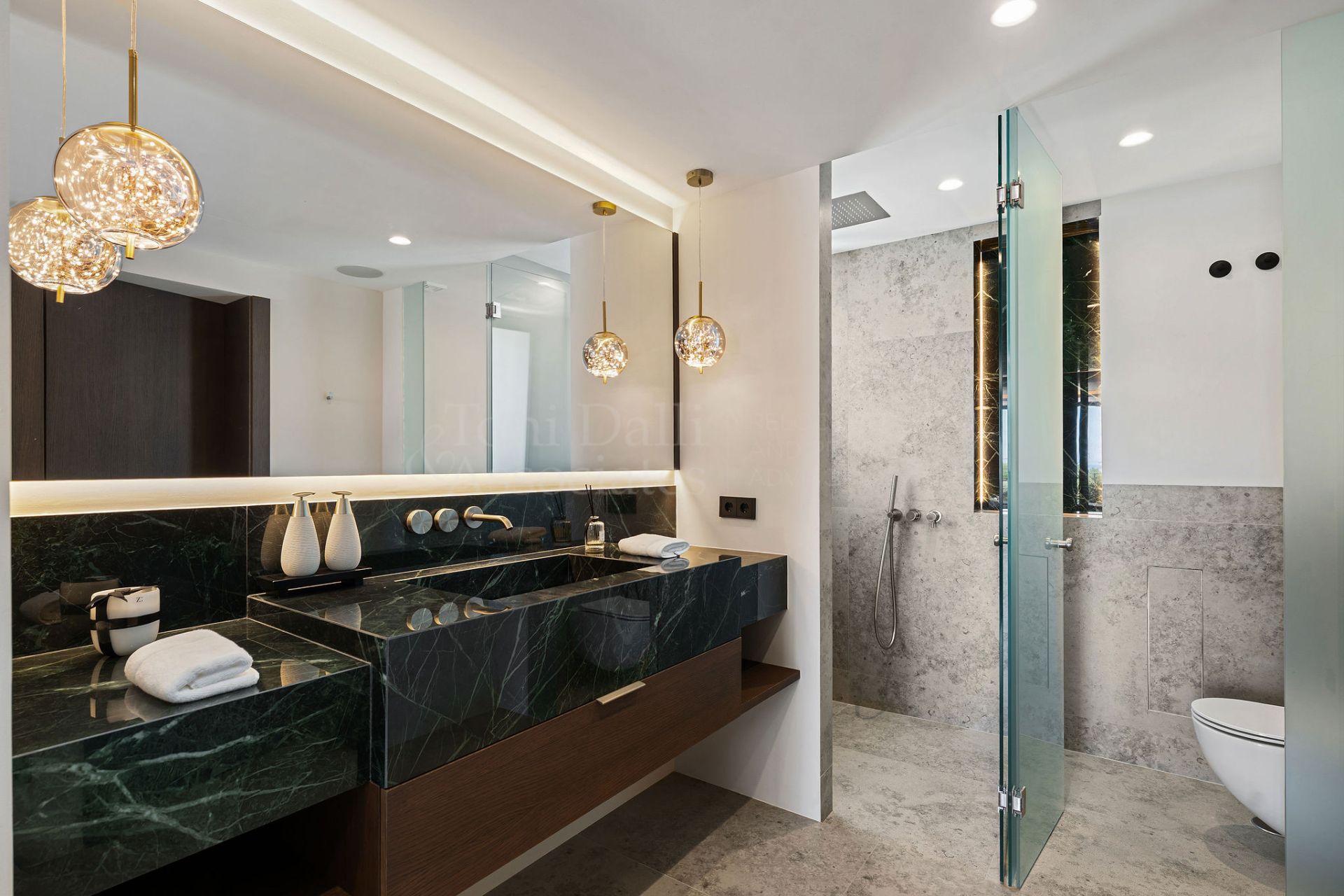 Villa in Marina Puente Romano, Marbella