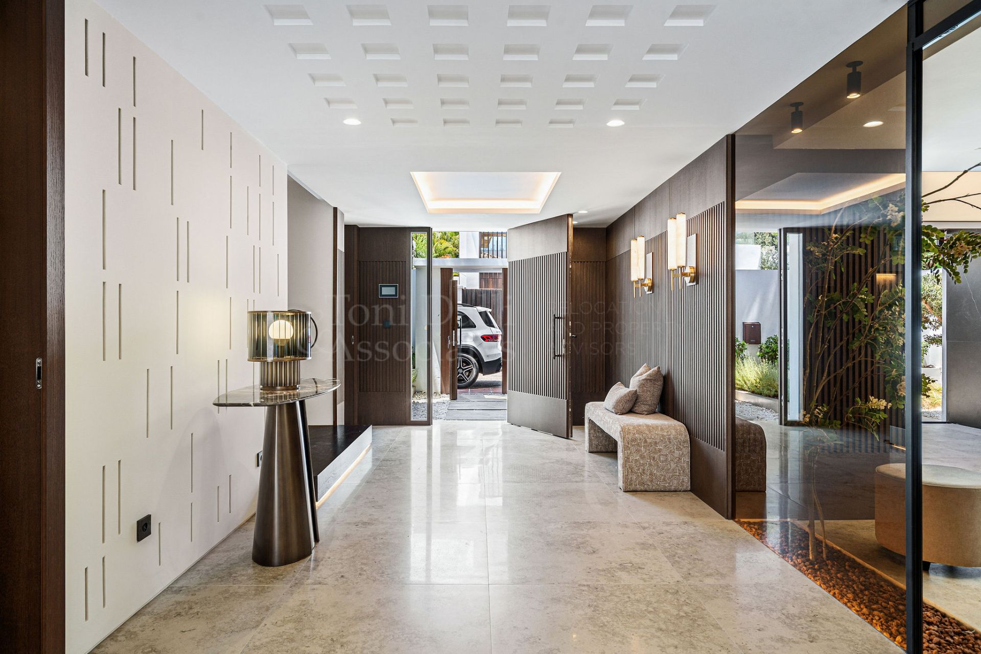 Villa in Marina Puente Romano, Marbella