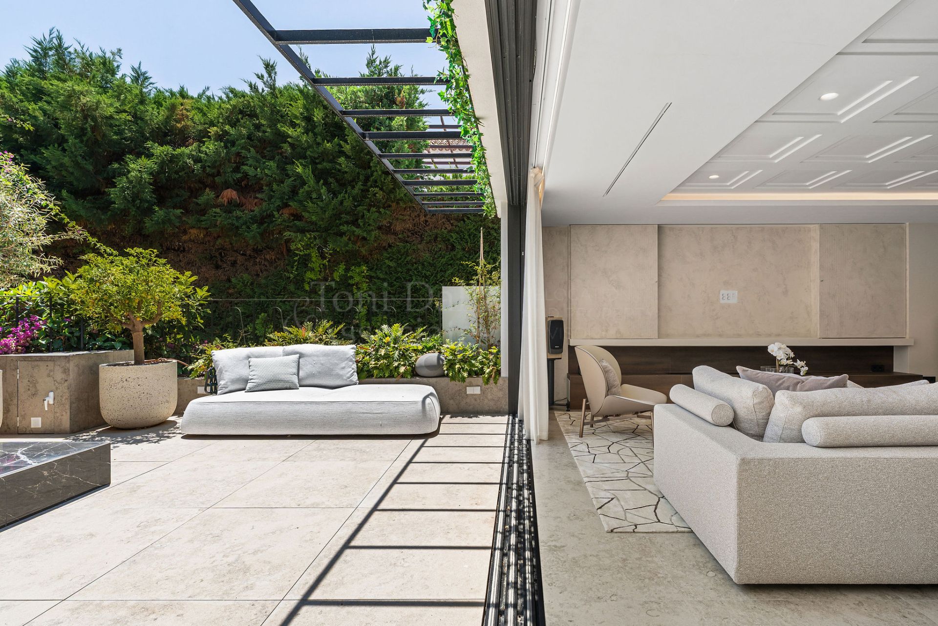 Villa in Marina Puente Romano, Marbella