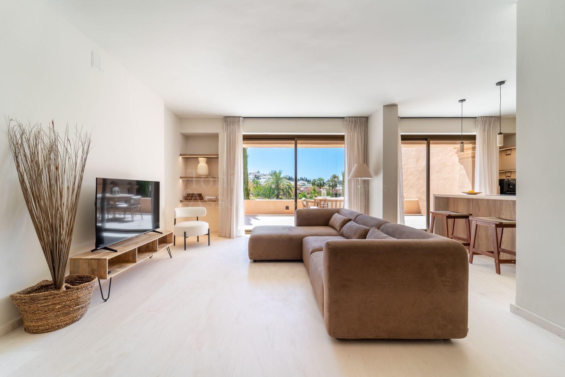 Duplex Penthouse in La Cartuja del Golf, Estepona