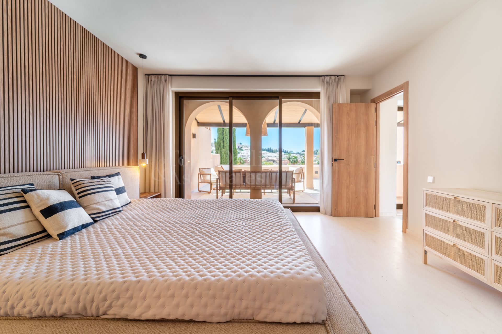 Duplex Penthouse in La Cartuja del Golf, Estepona