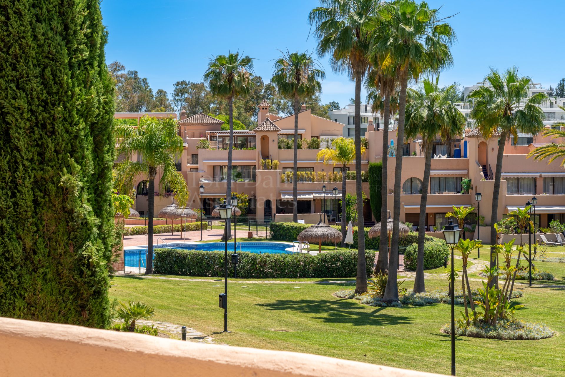 Duplex Penthouse in La Cartuja del Golf, Estepona