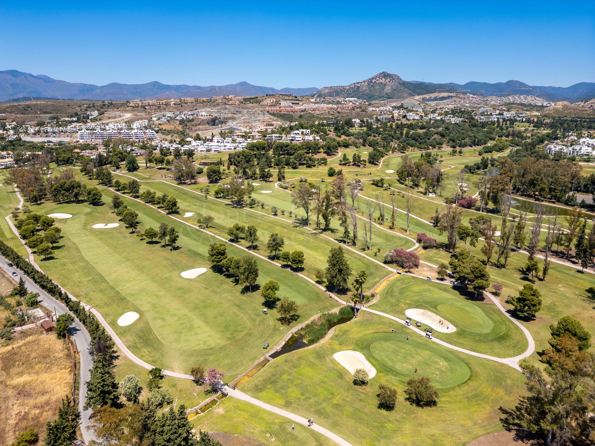 Duplex Penthouse in La Cartuja del Golf, Estepona