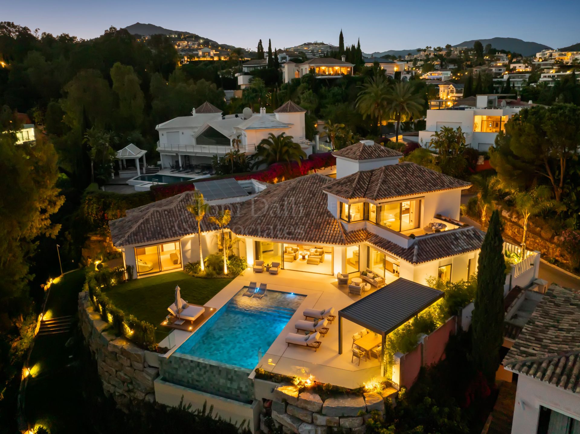 Villa in El Herrojo, Benahavis