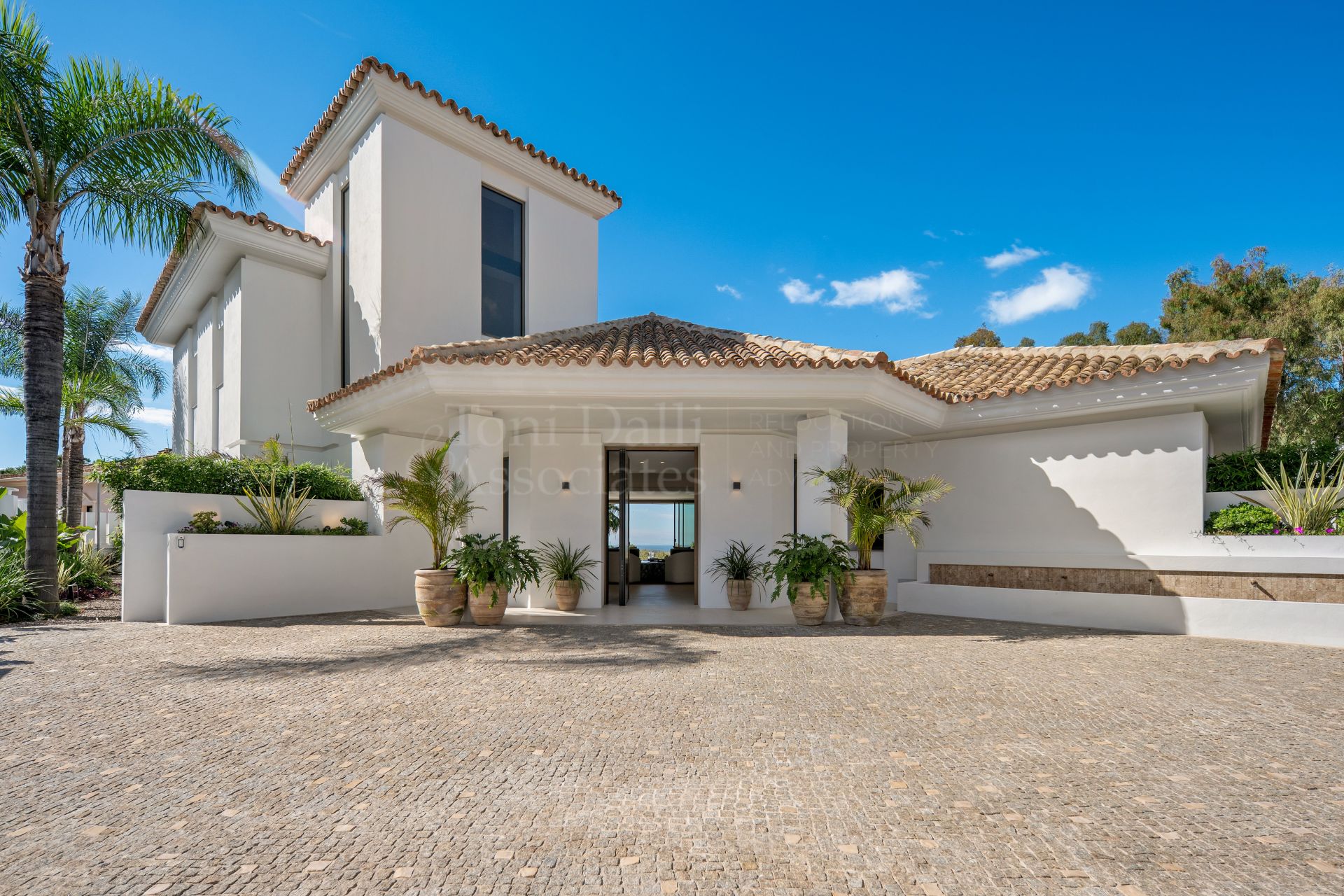 Villa in El Herrojo, Benahavis