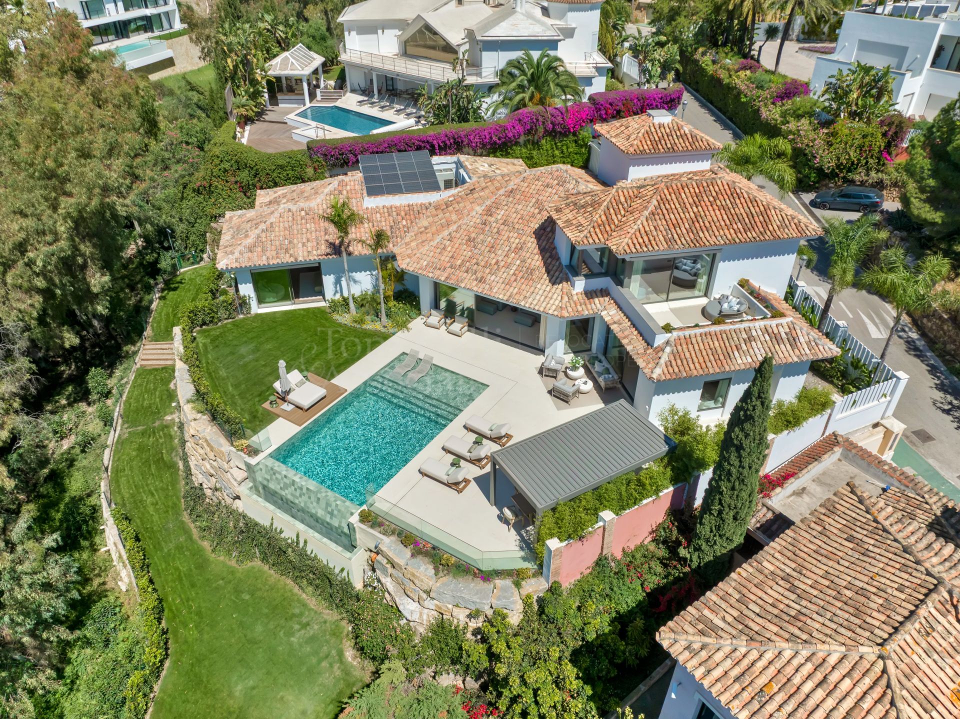 Villa in El Herrojo, Benahavis