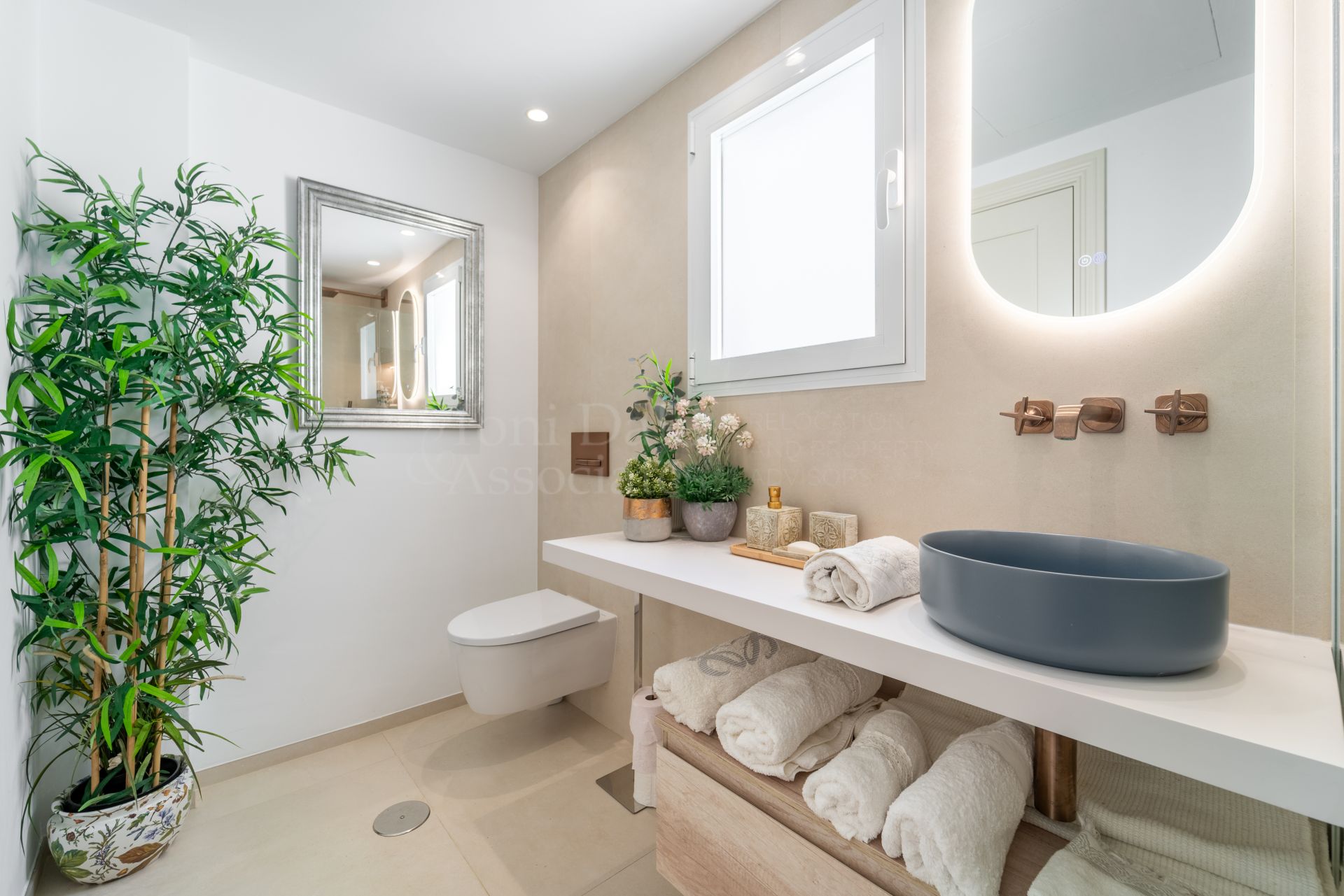 Penthouse in Las Cañas Beach, Marbella