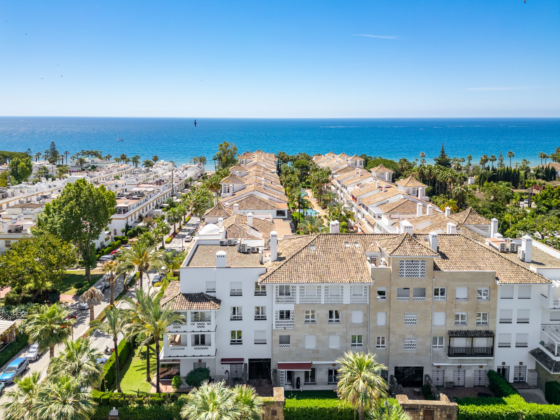 Penthouse in Las Cañas Beach, Marbella