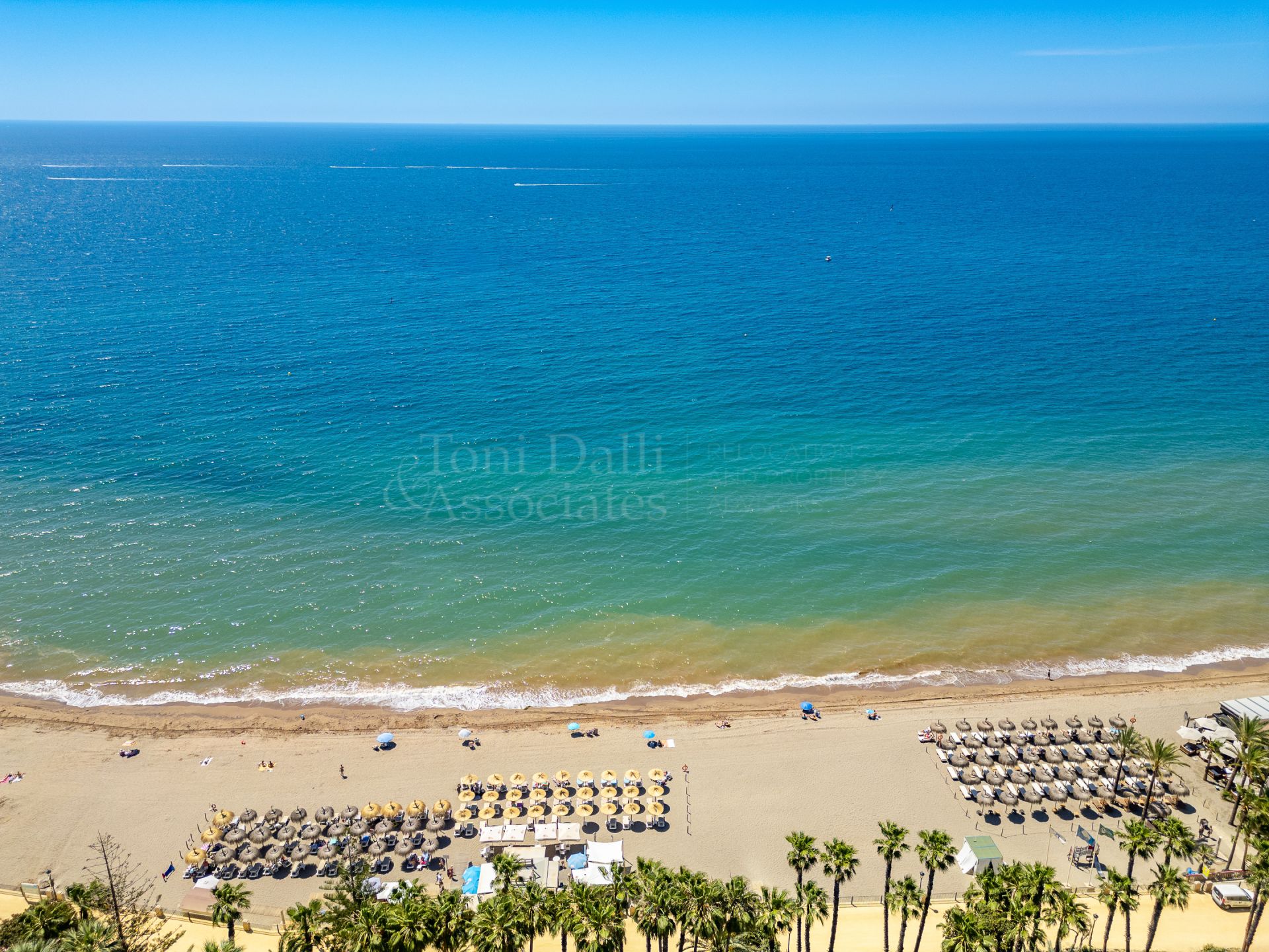 Penthouse in Las Cañas Beach, Marbella
