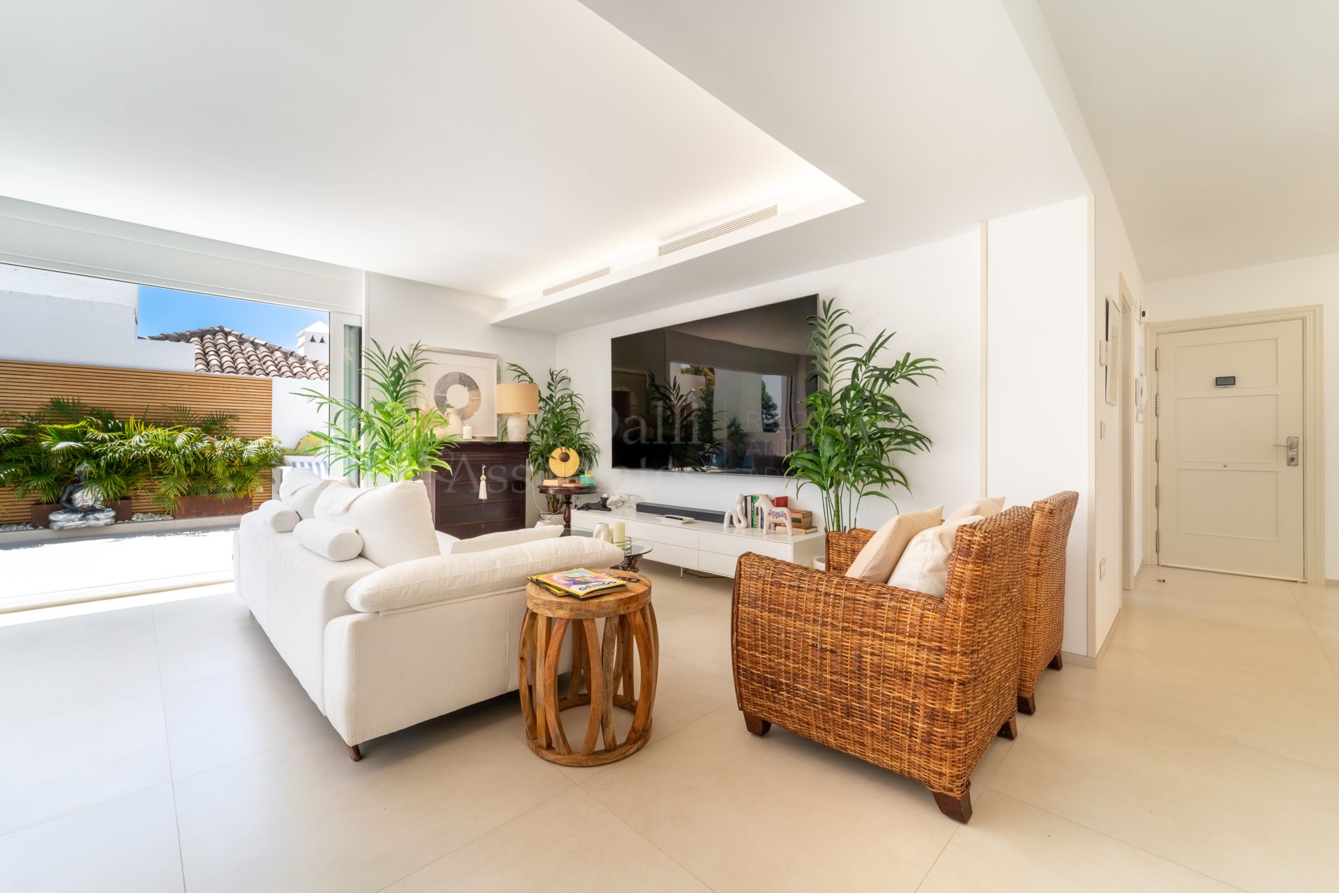 Penthouse in Las Cañas Beach, Marbella