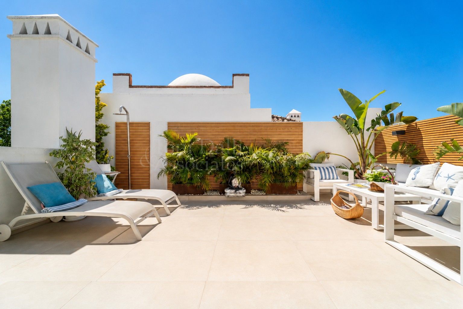 Penthouse in Las Cañas Beach, Marbella