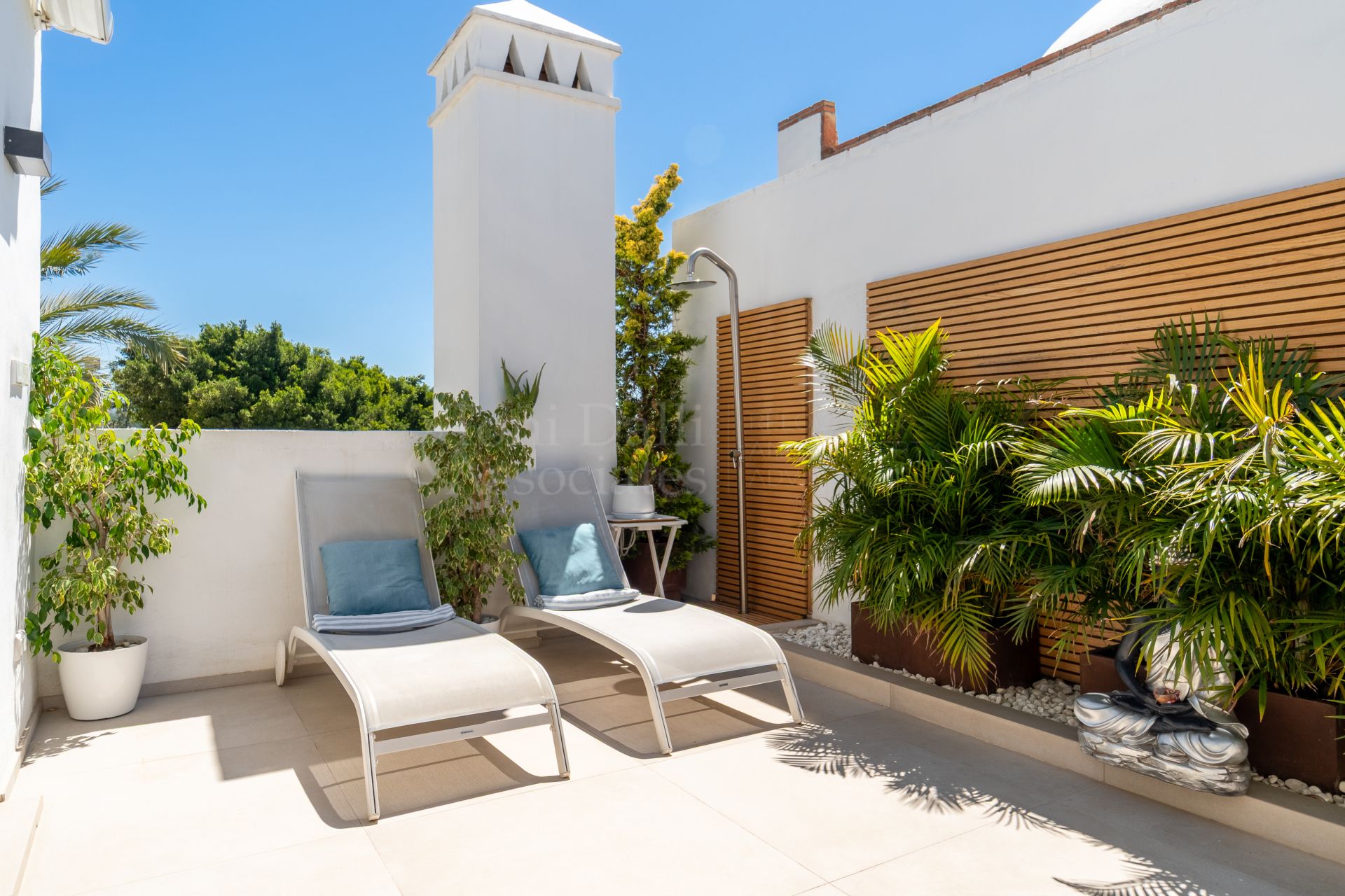 Penthouse in Las Cañas Beach, Marbella