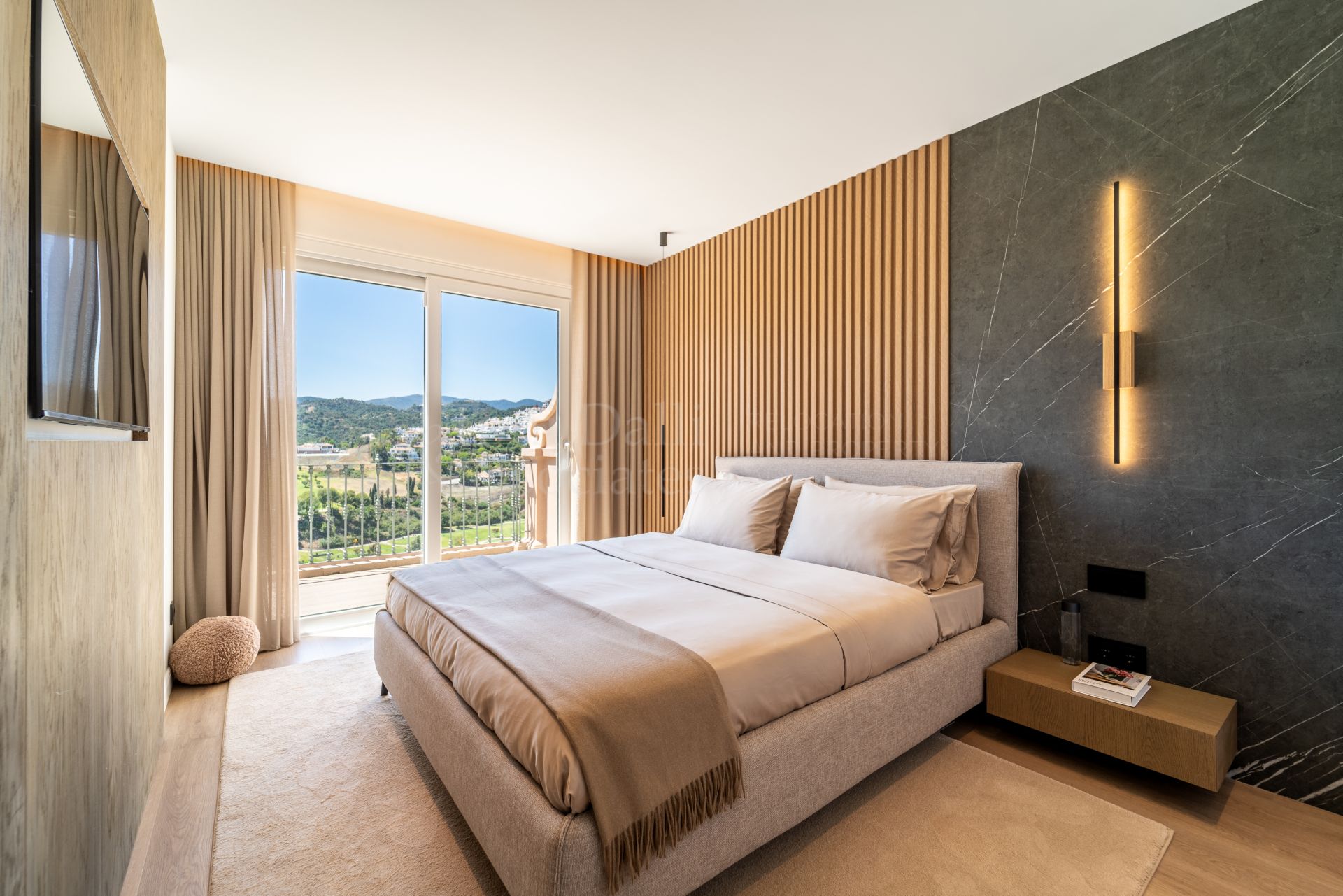 Town House in Monte Halcones, Benahavis