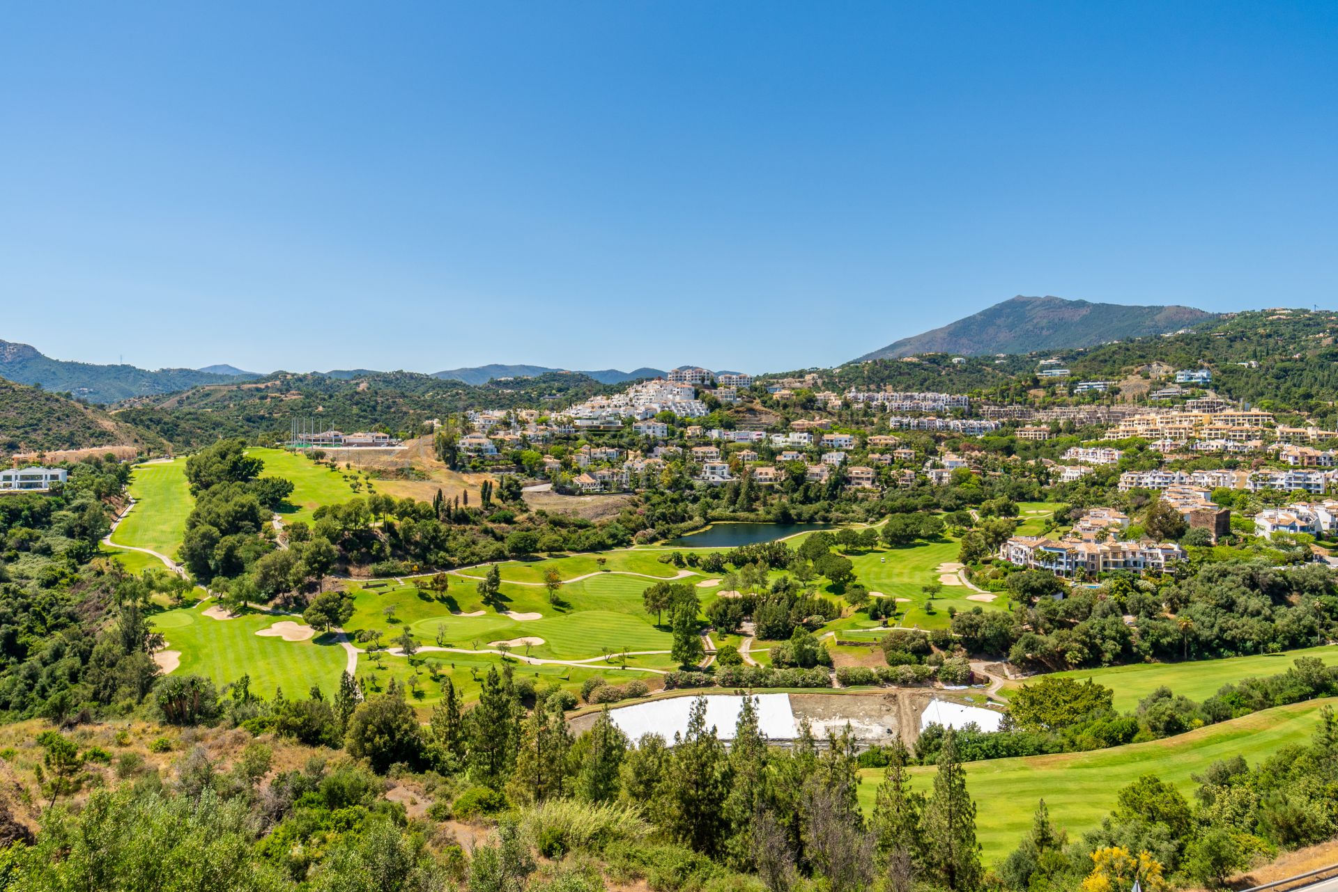 Town House in Monte Halcones, Benahavis