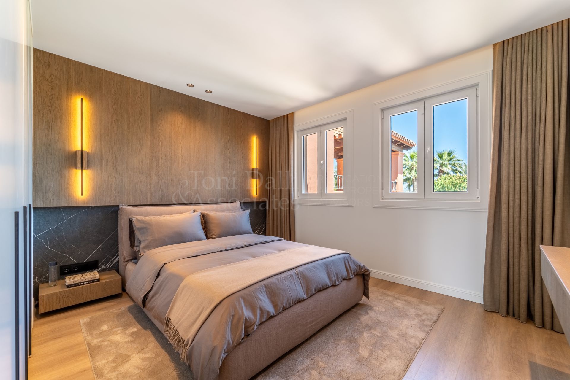 Town House in Monte Halcones, Benahavis