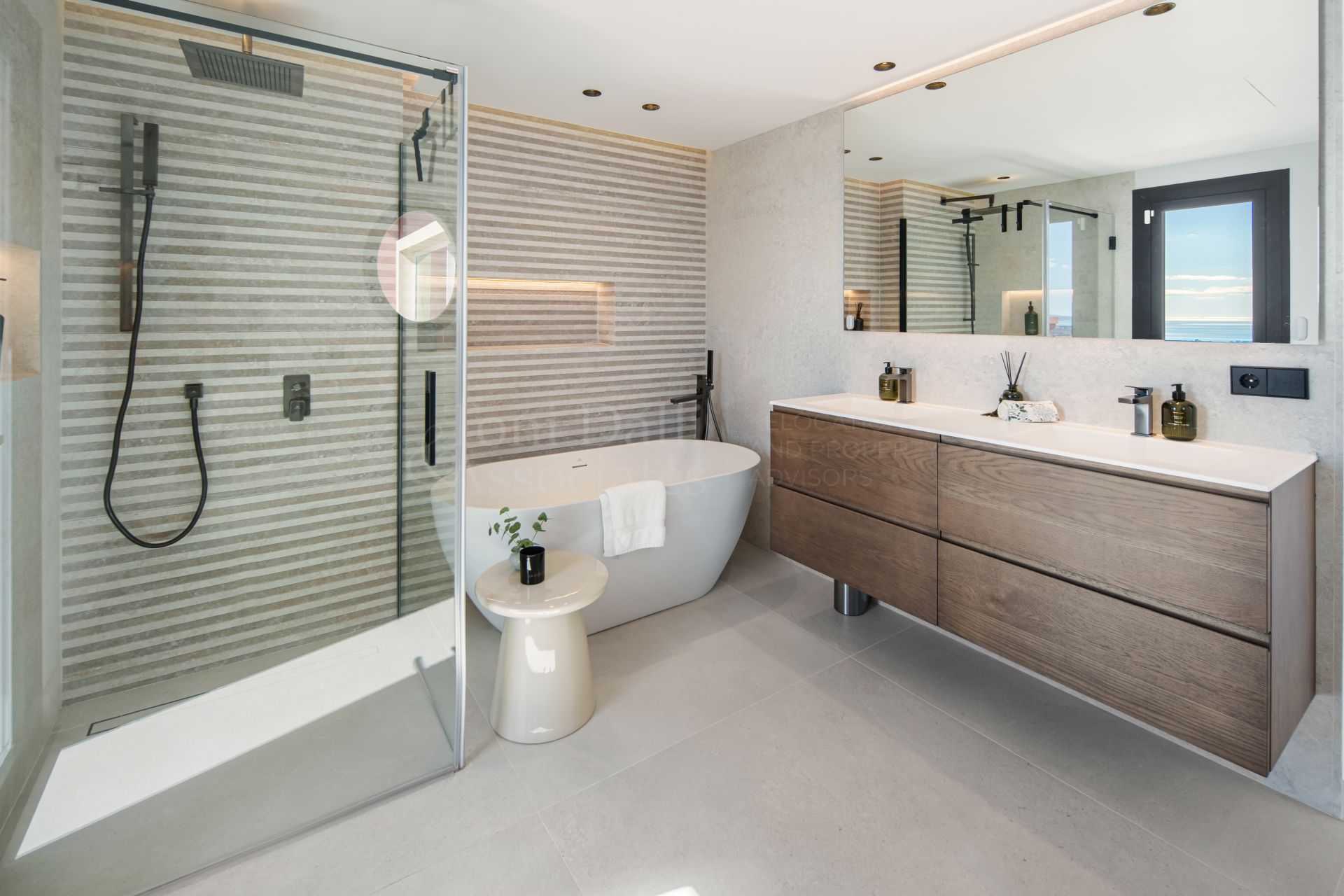 Duplex in Monte Halcones, Benahavis