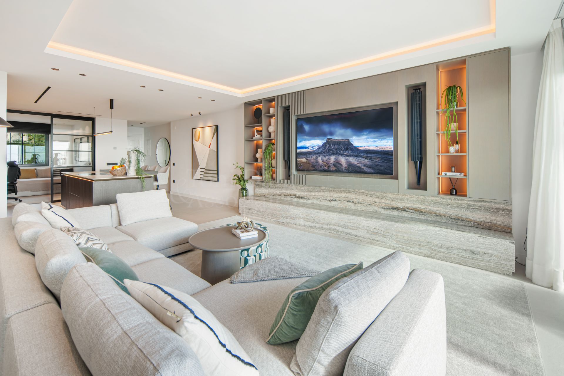 Duplex in Monte Halcones, Benahavis
