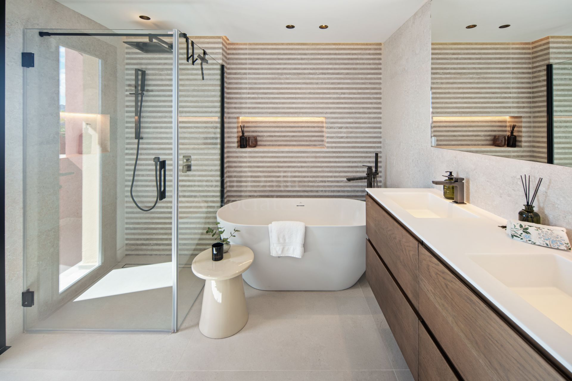 Duplex in Monte Halcones, Benahavis