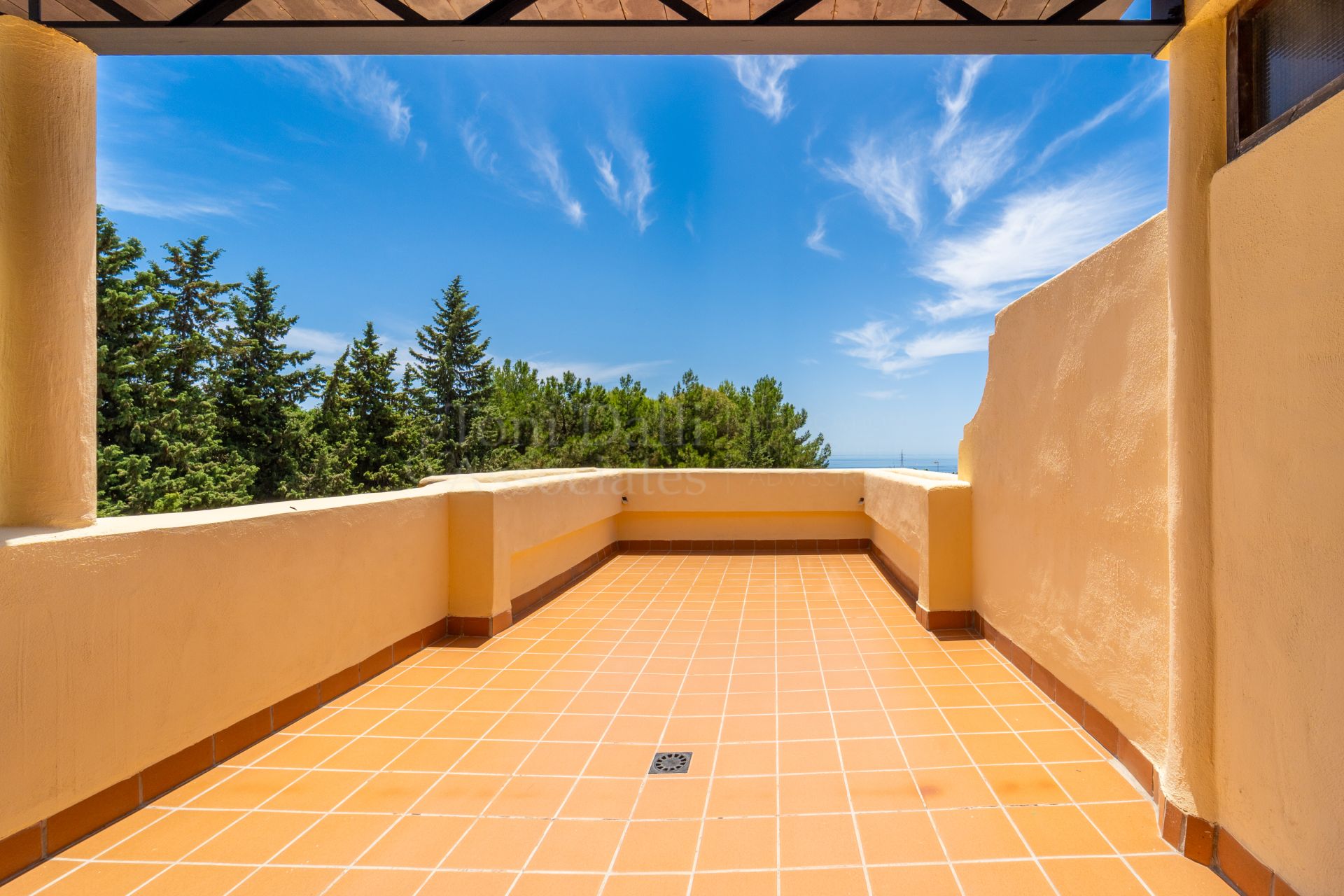 Semi Detached House in Corona de Nagüeles, Marbella