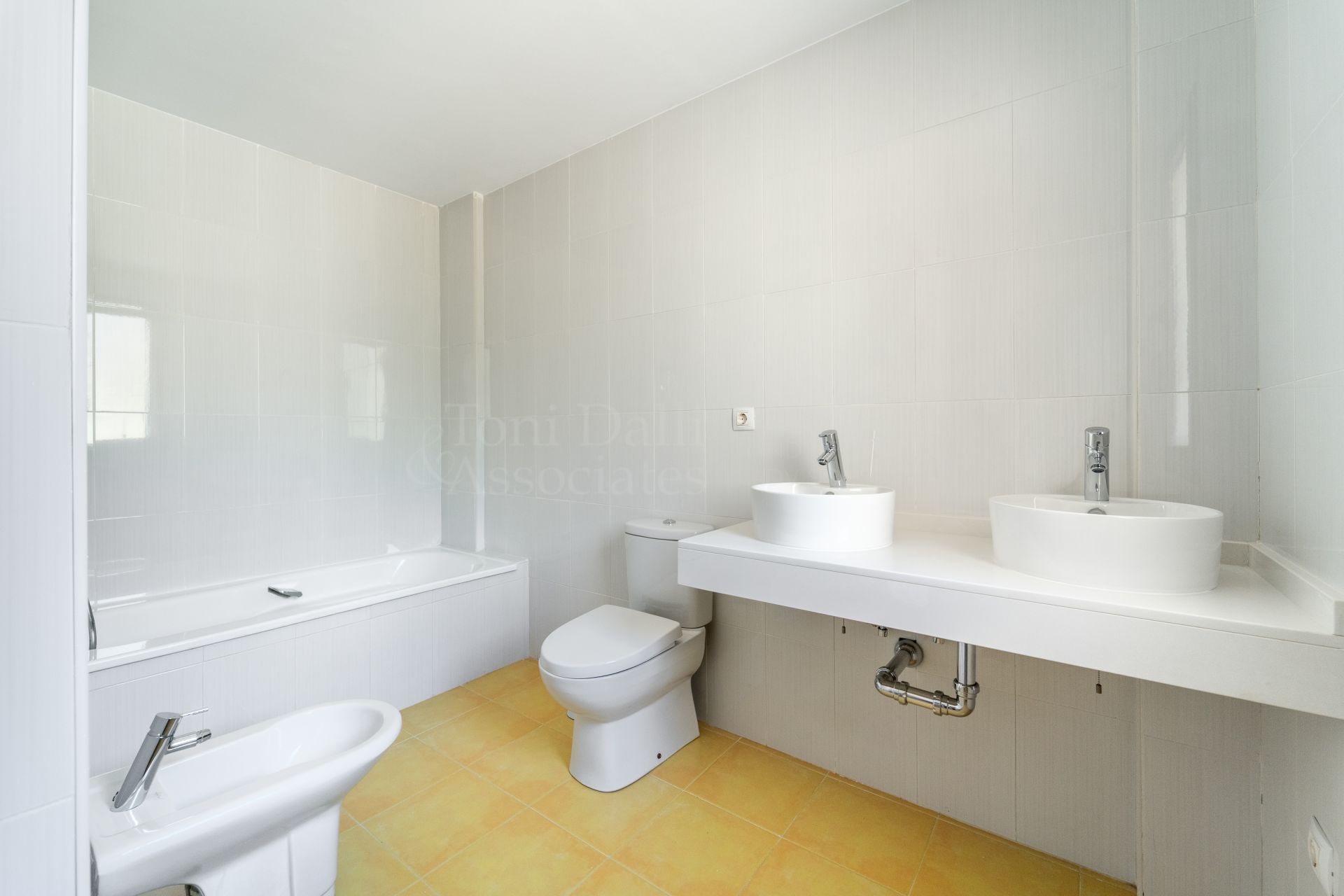 Semi Detached House in Corona de Nagüeles, Marbella