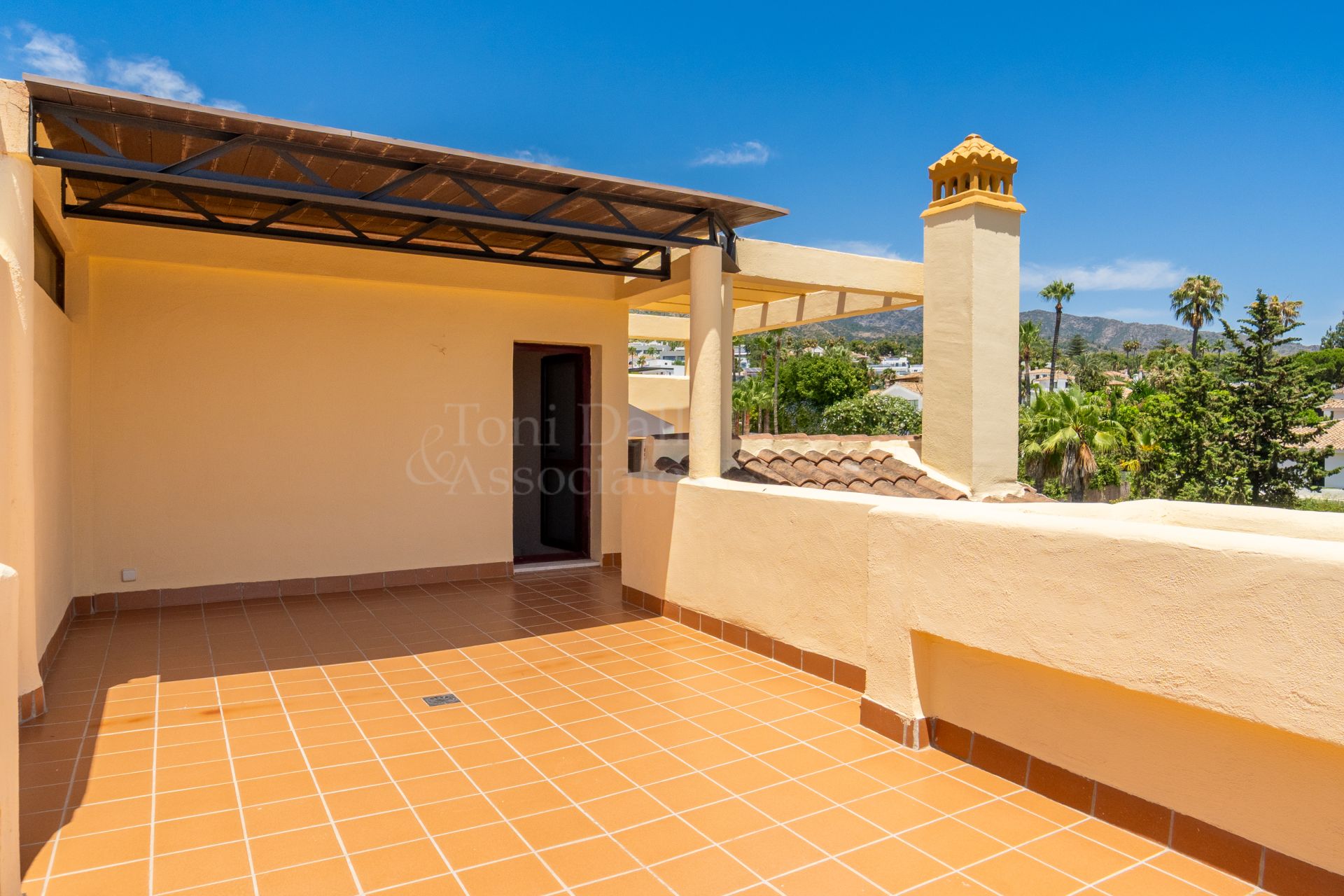 Semi Detached House in Corona de Nagüeles, Marbella