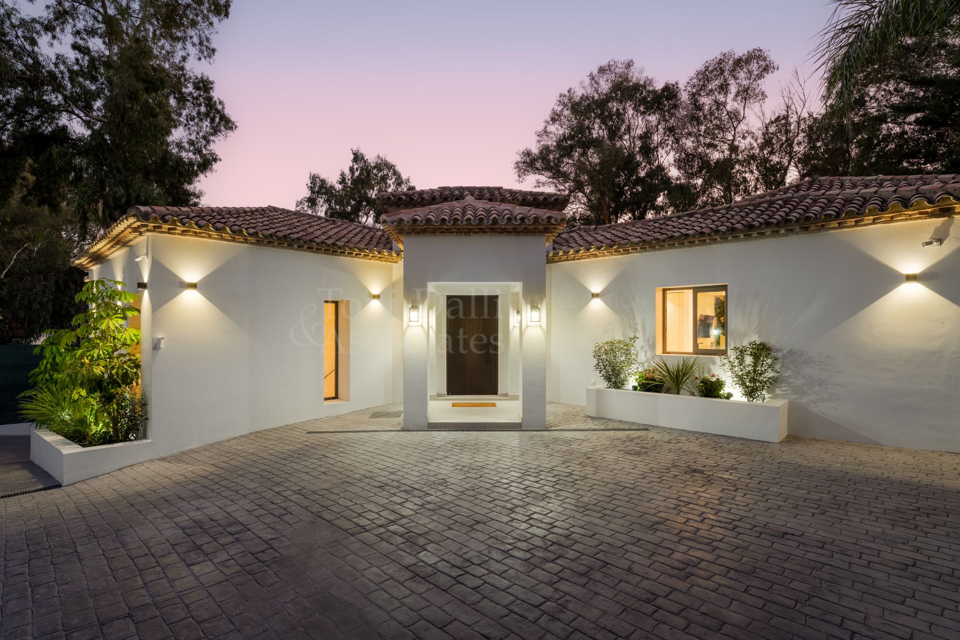 Villa in La Cerquilla, Marbella