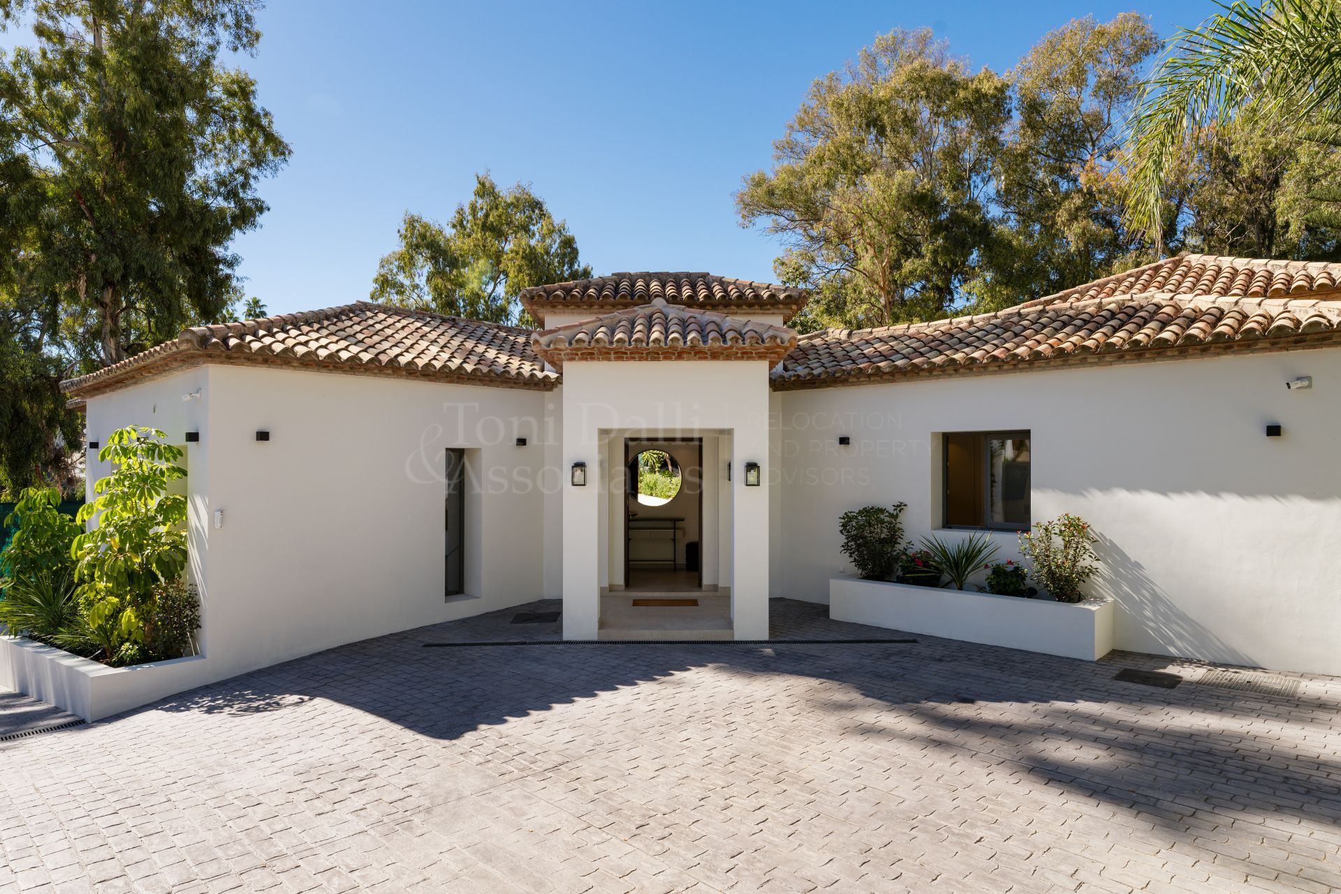 Villa in La Cerquilla, Marbella