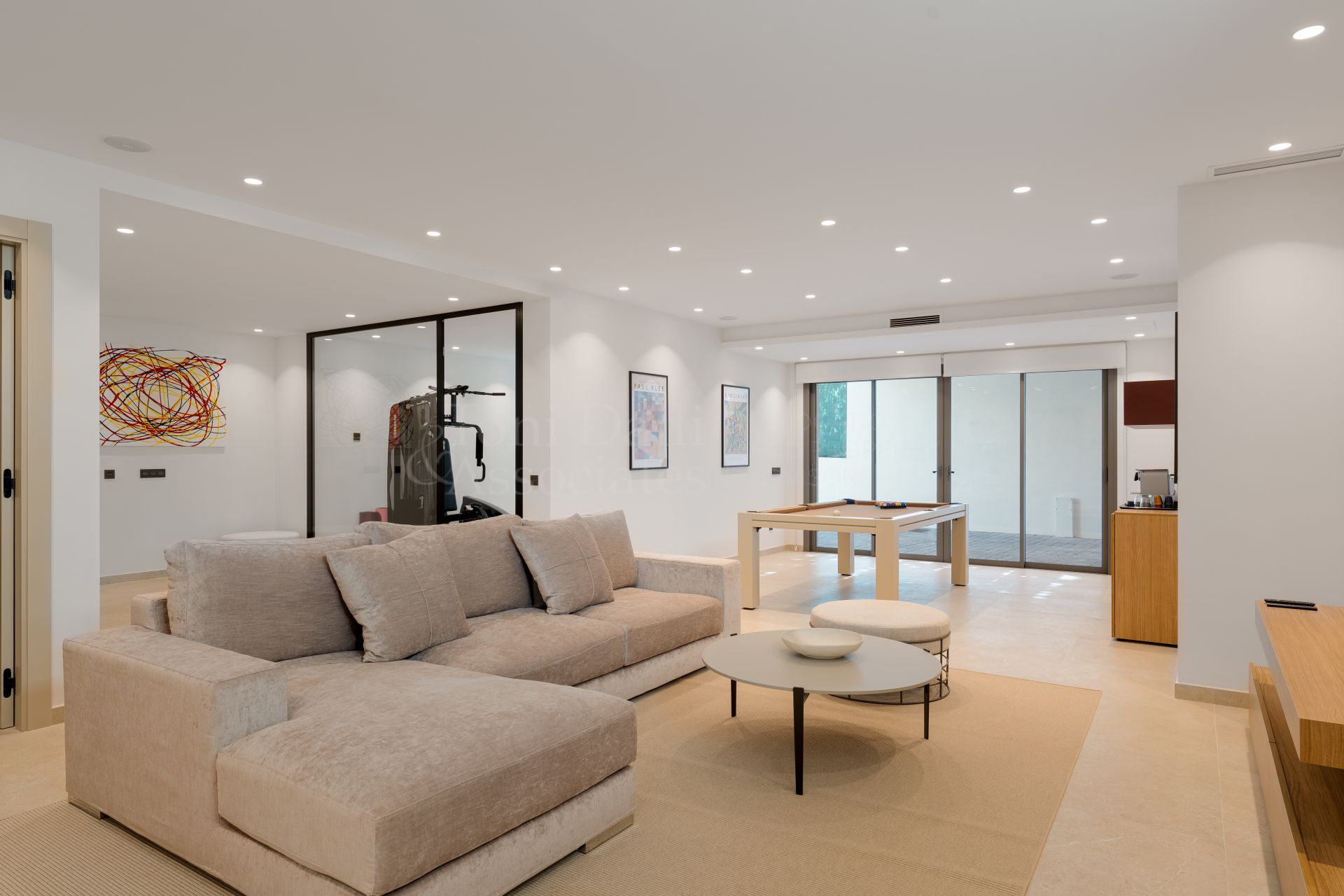 Villa in La Cerquilla, Marbella