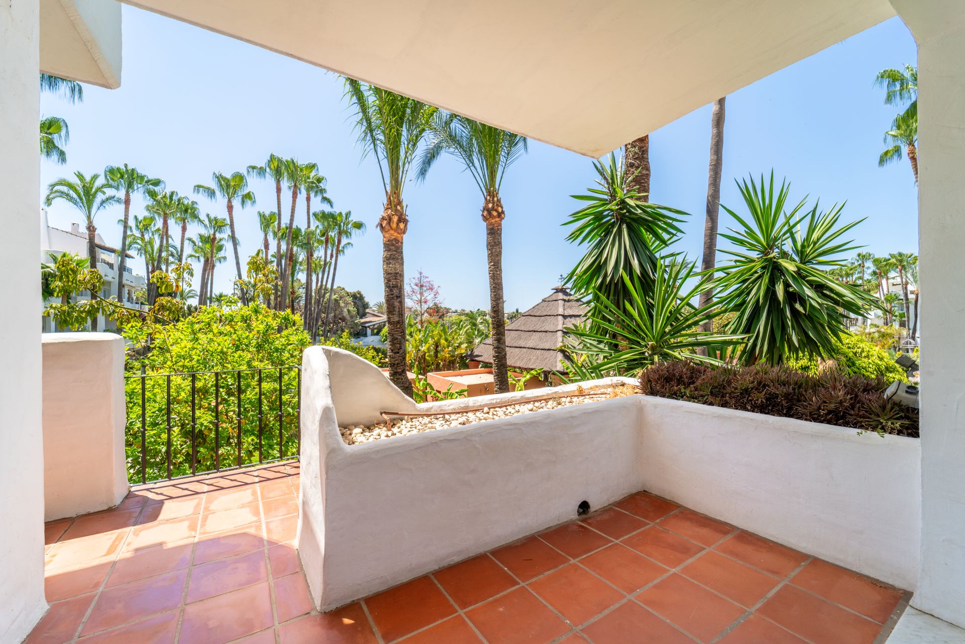 Apartment in Marina Puente Romano, Marbella