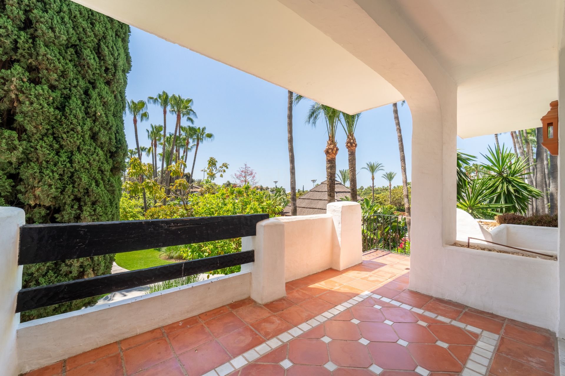 Apartment in Marina Puente Romano, Marbella
