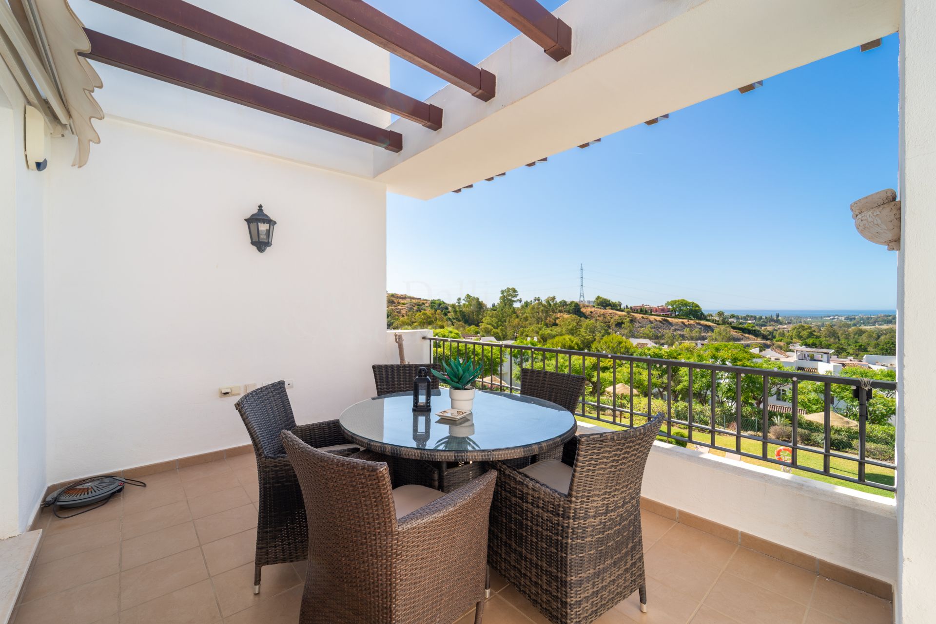 Penthouse in Las Encinas, Benahavis