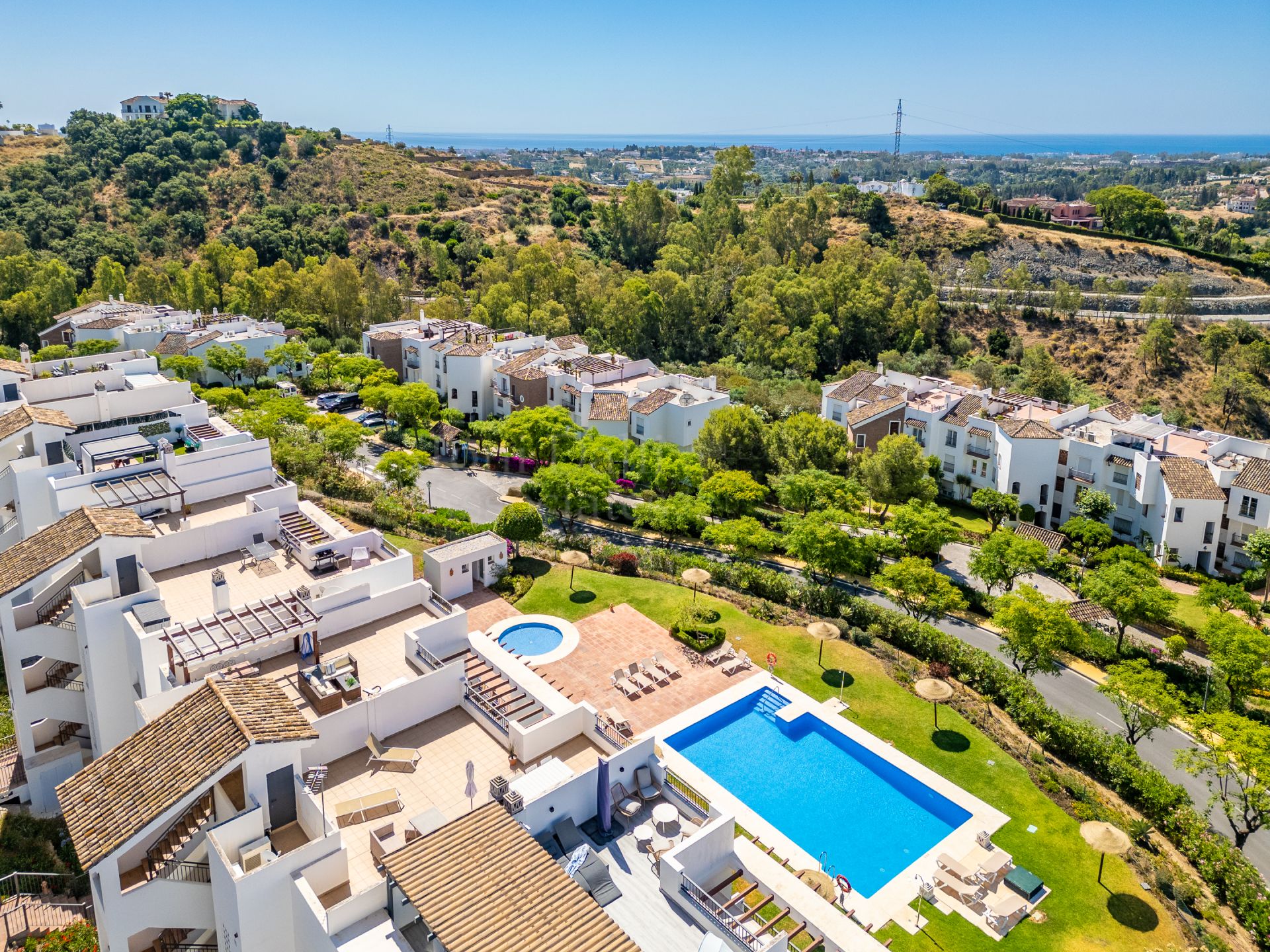 Penthouse in Las Encinas, Benahavis