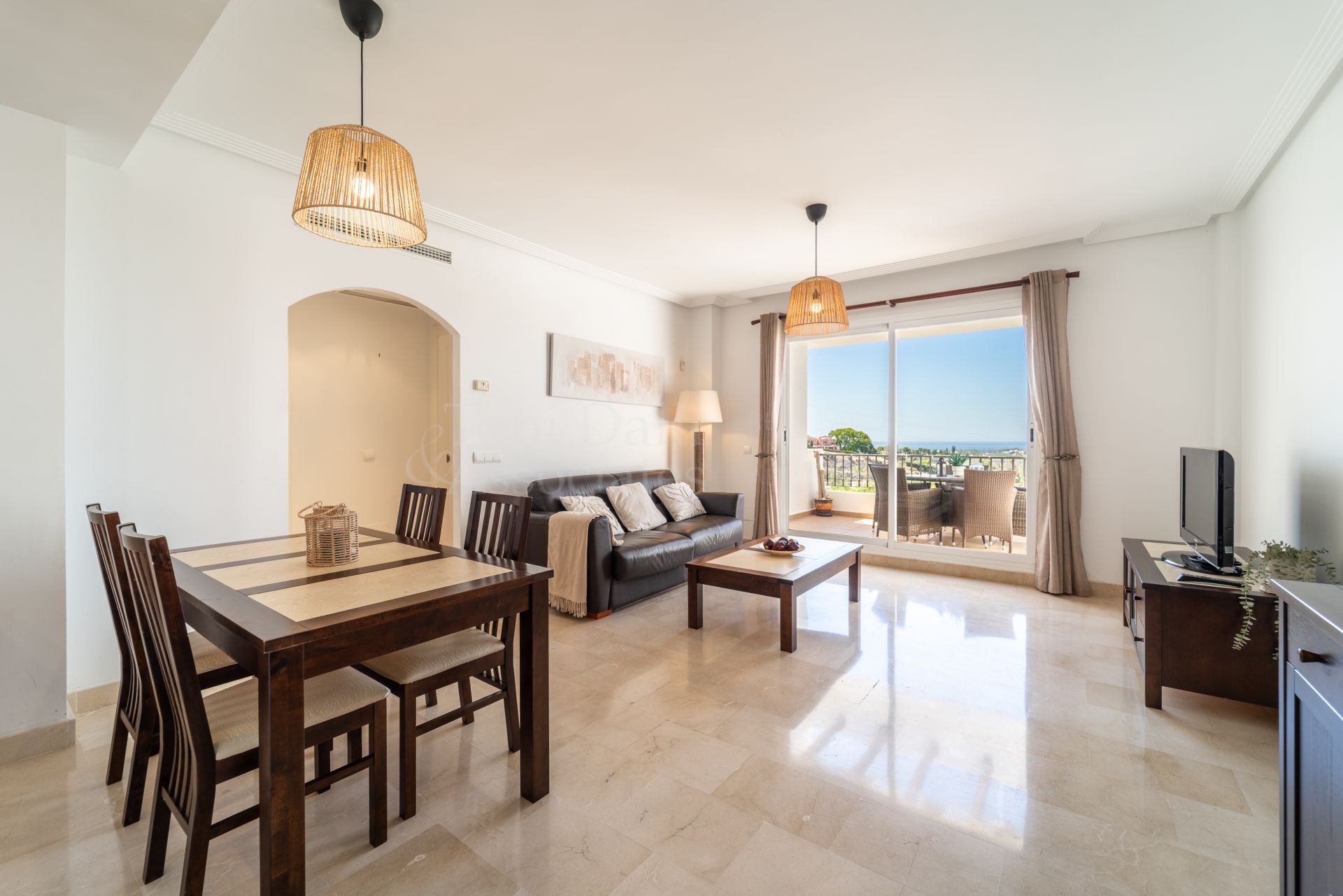 Penthouse in Las Encinas, Benahavis
