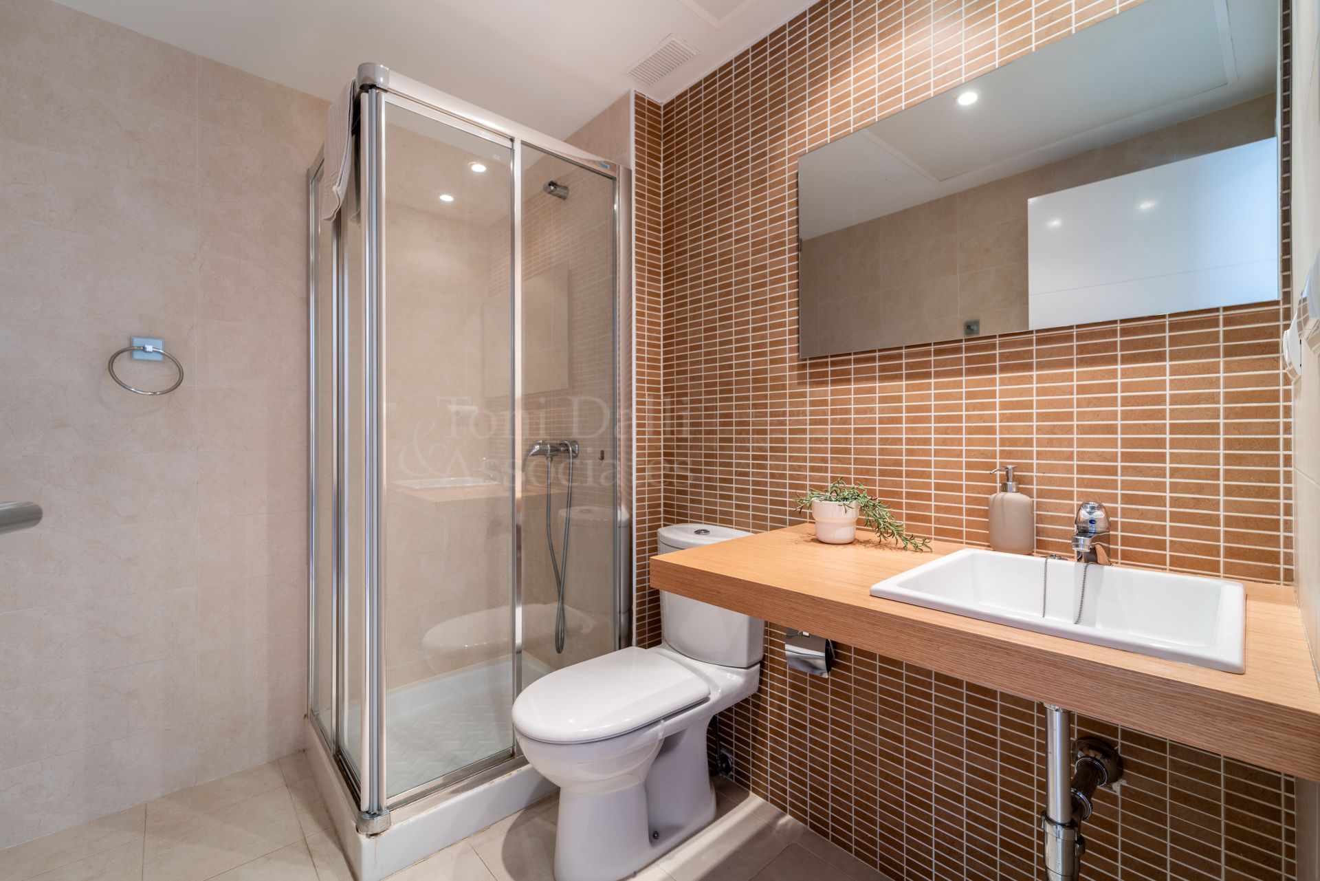 Penthouse in Las Encinas, Benahavis