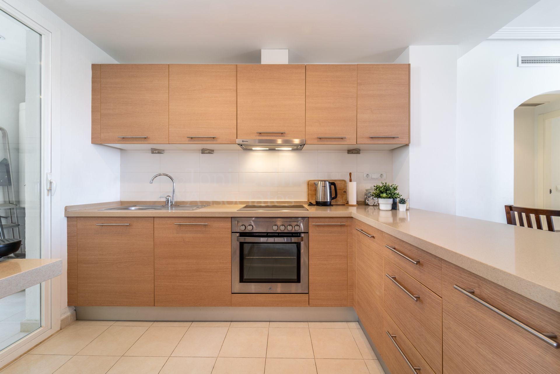 Penthouse in Las Encinas, Benahavis