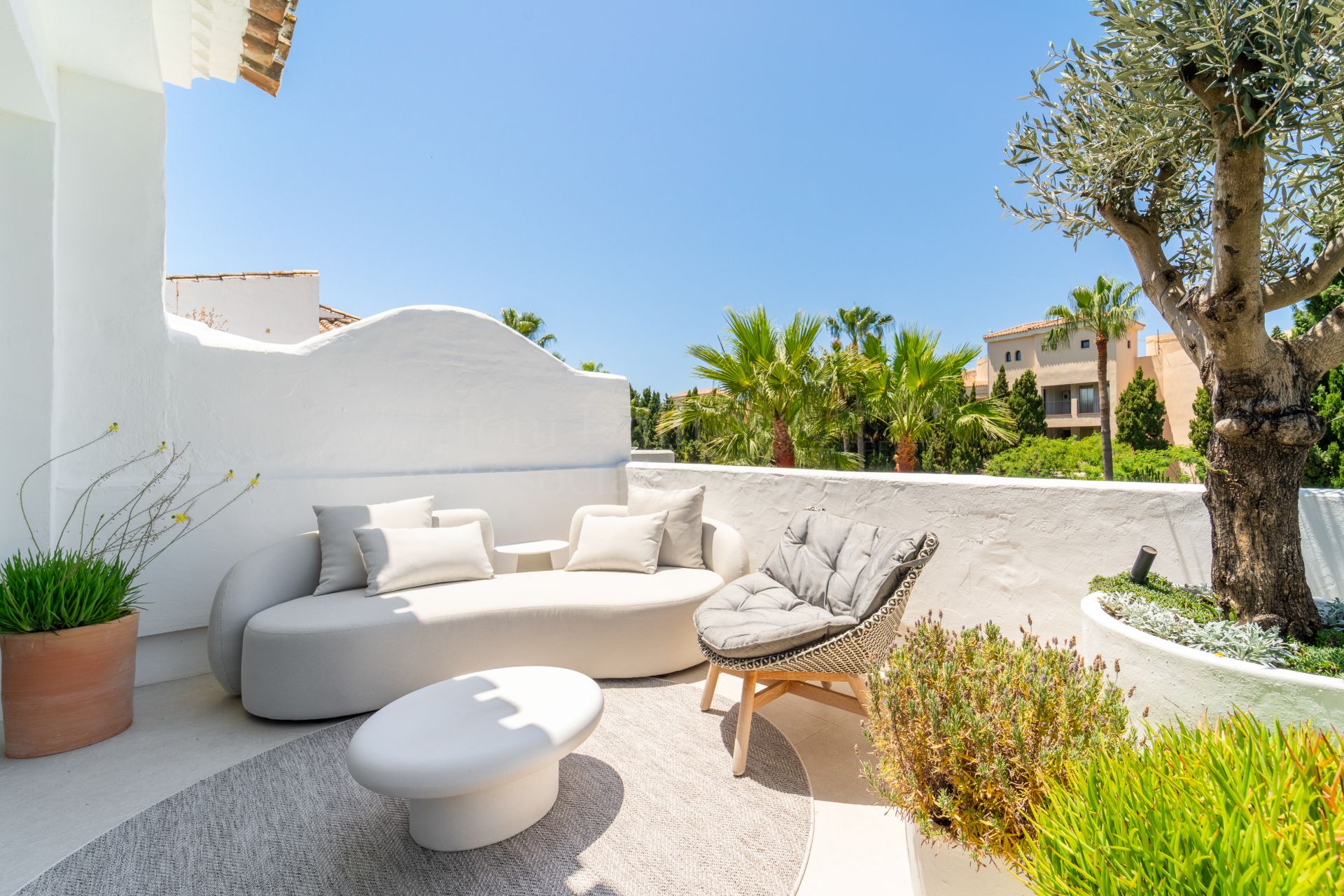 Duplex Penthouse in Jardines de las Fuentes, Marbella
