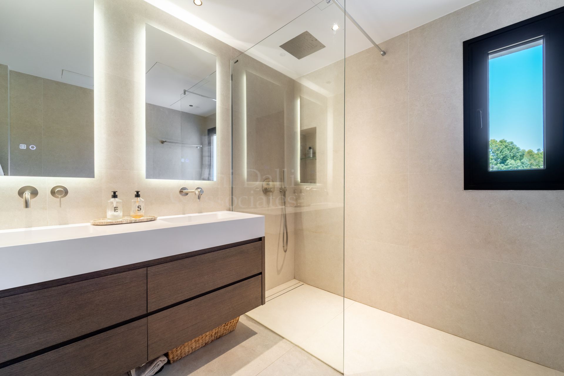 Duplex Penthouse in Jardines de las Fuentes, Marbella