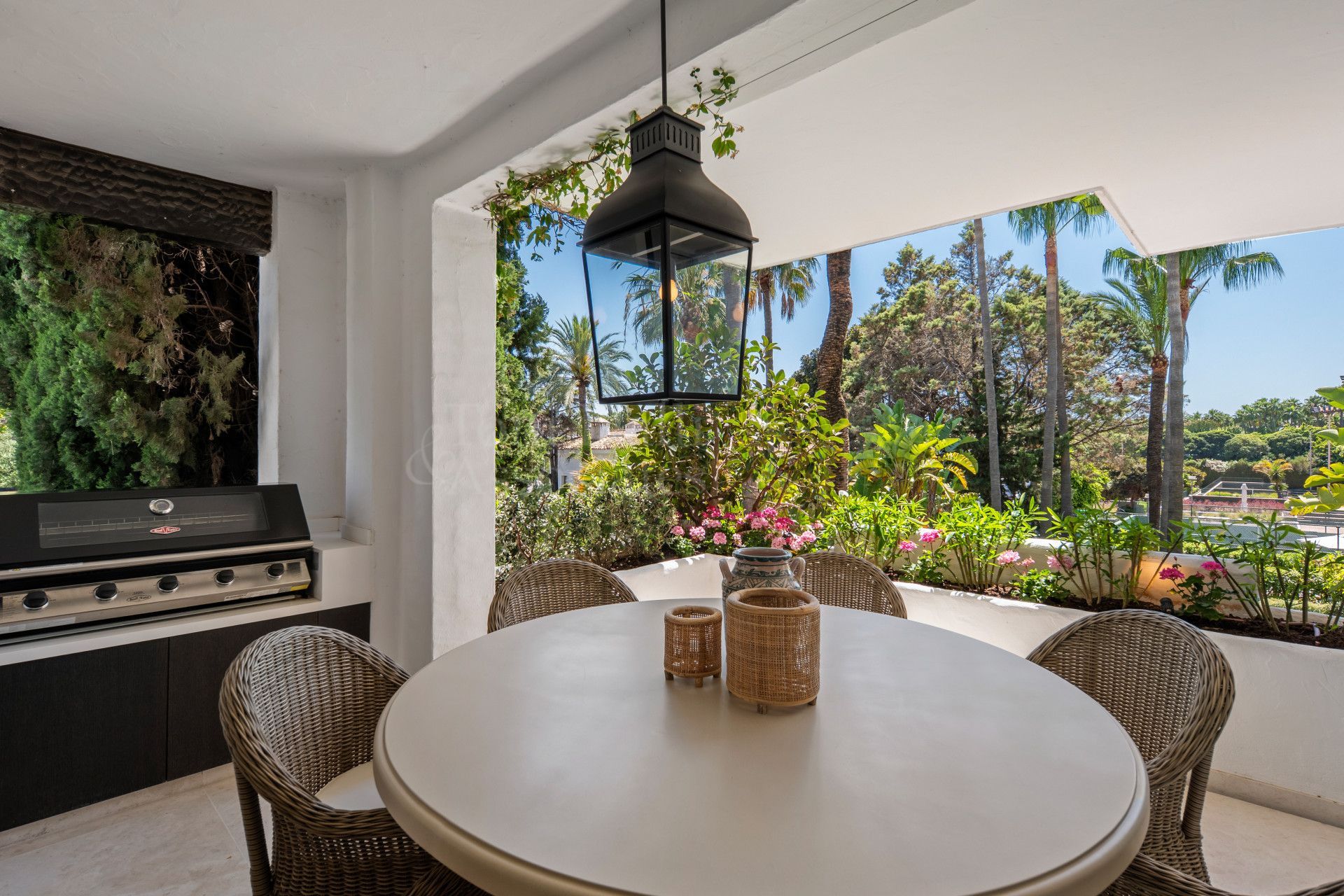 Apartment in Marina Puente Romano, Marbella