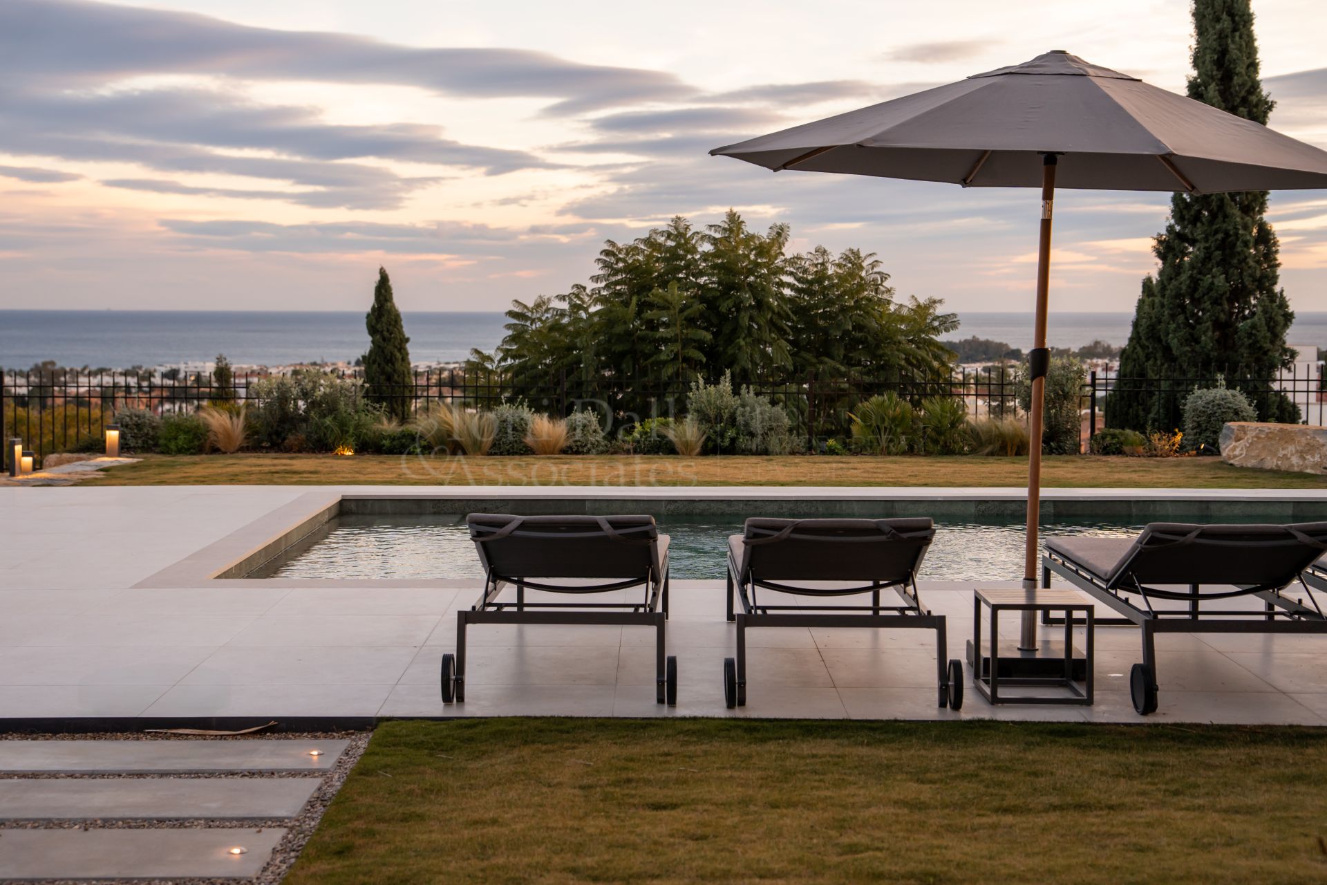 Villa in Los Flamingos, Benahavis