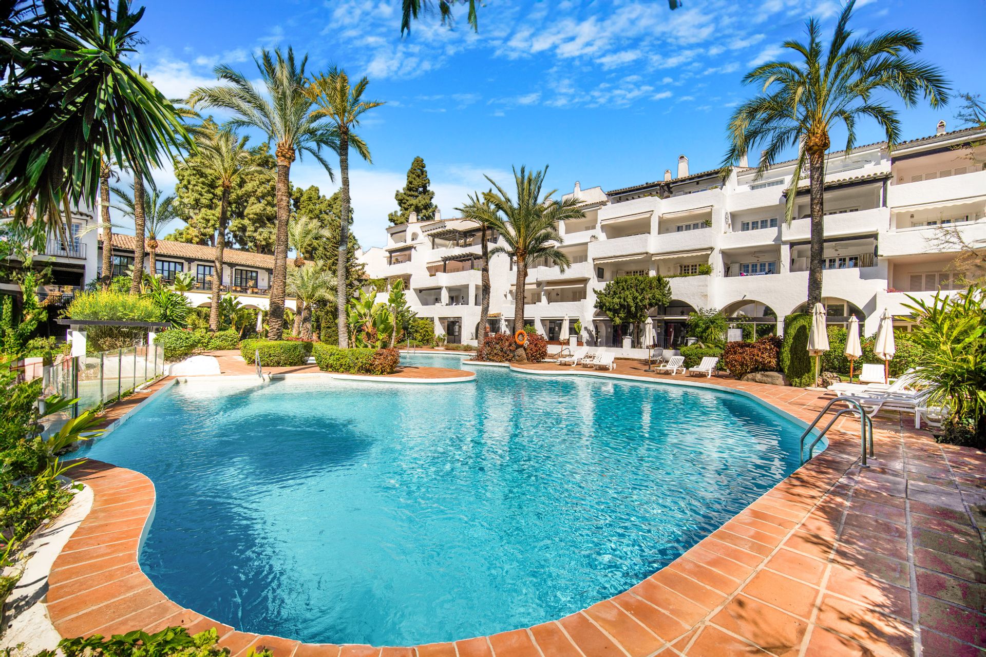 Ground Floor Apartment in Puente Romano II, Marbella