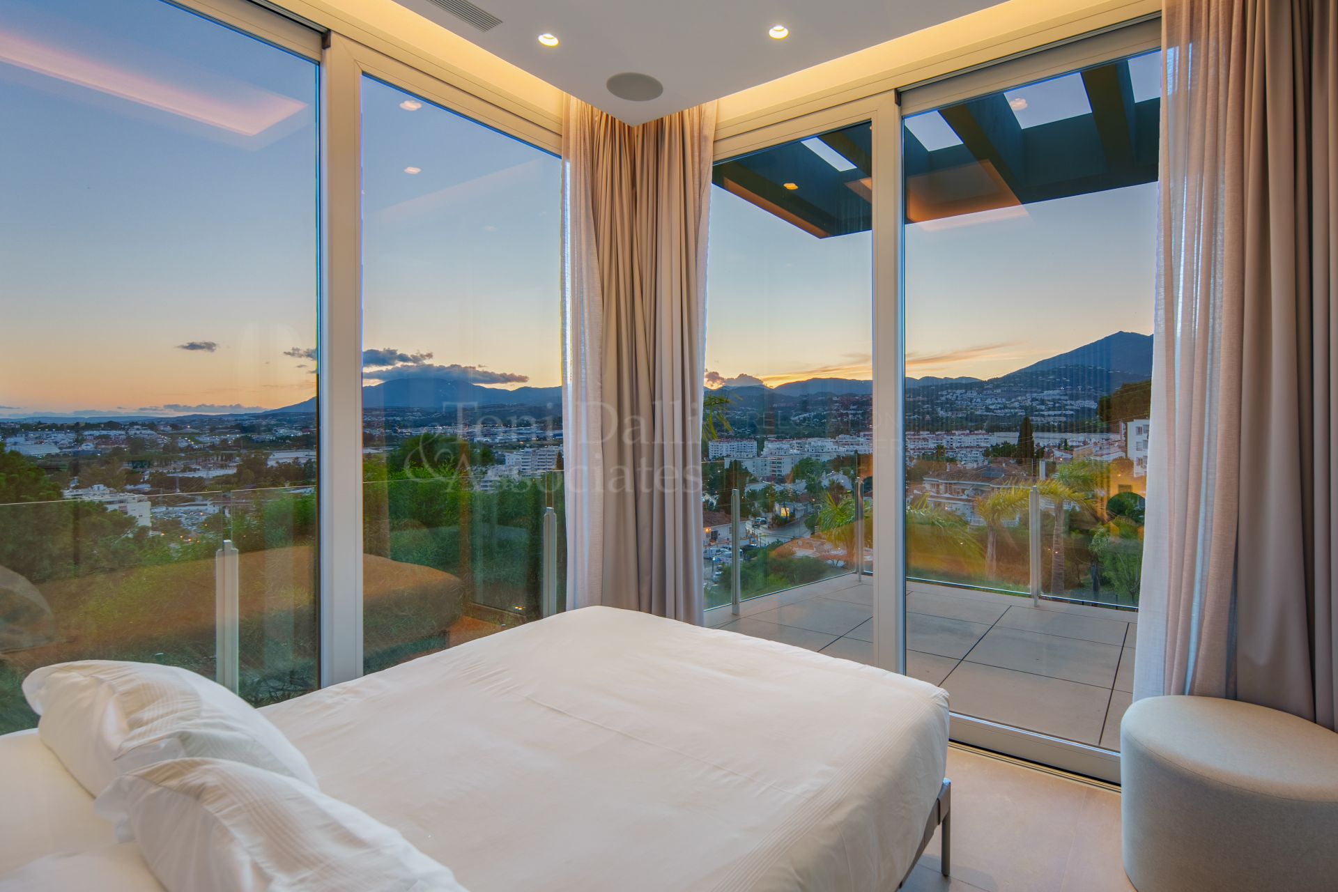 Villa in Nueva Andalucia, Marbella
